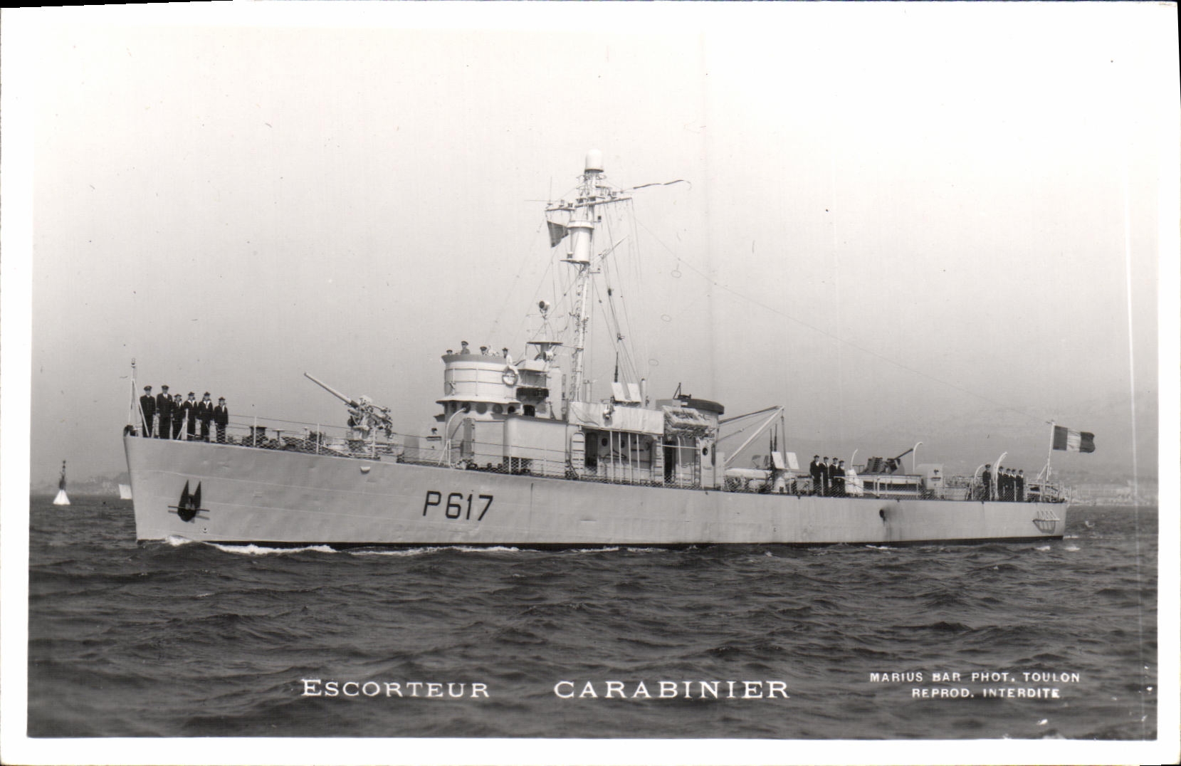 CPA Bateau Escorteur Carabinier