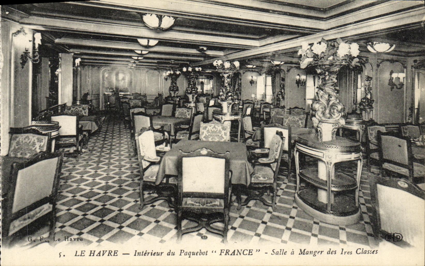 El barco Le Havre interior de la POSTAL de la VENDIMIA del comedor de Francia del vapor del 1r clasifica