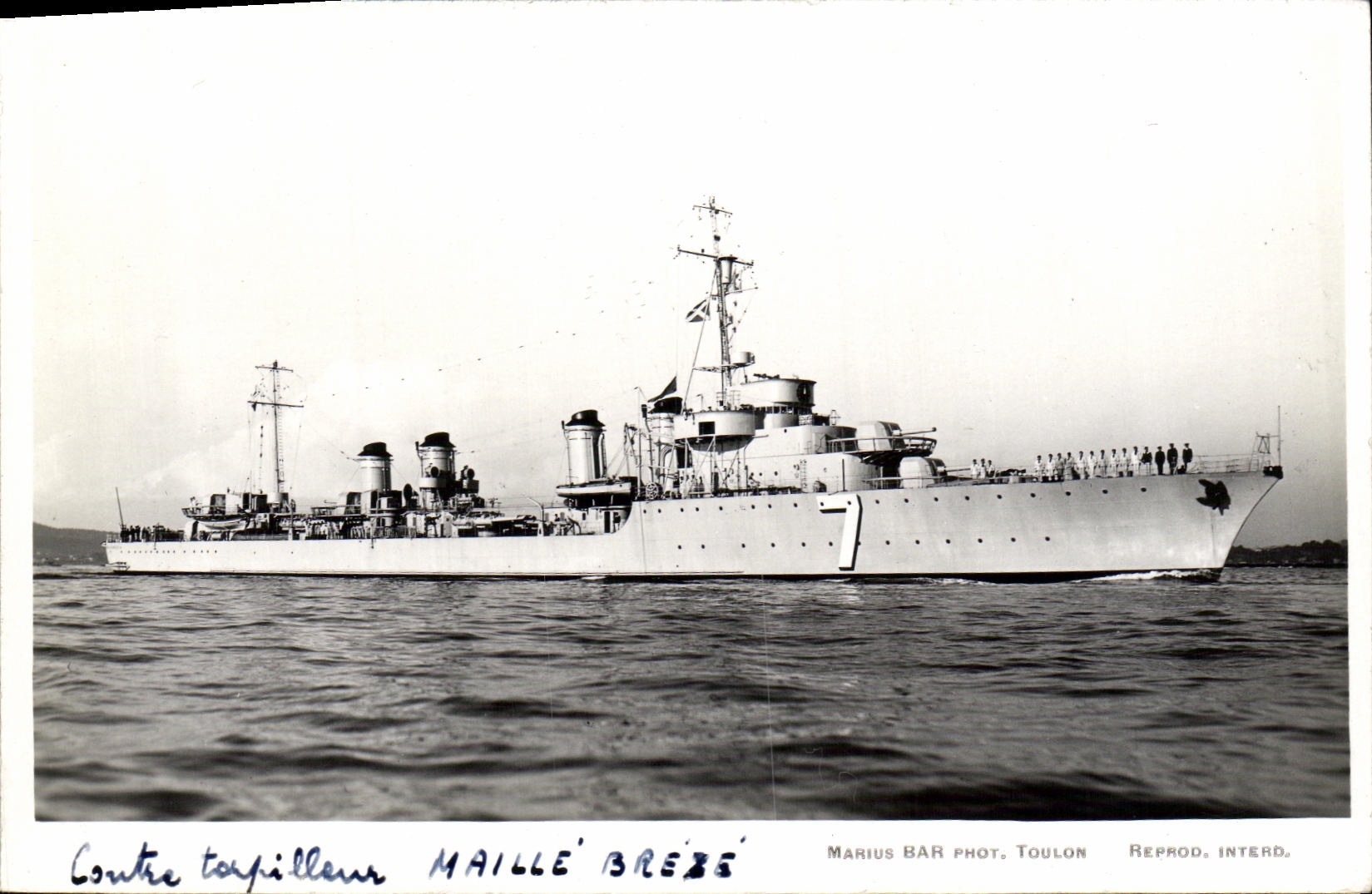 VINTAGE POSTCARD Against destroyer Breze Bateau Nets