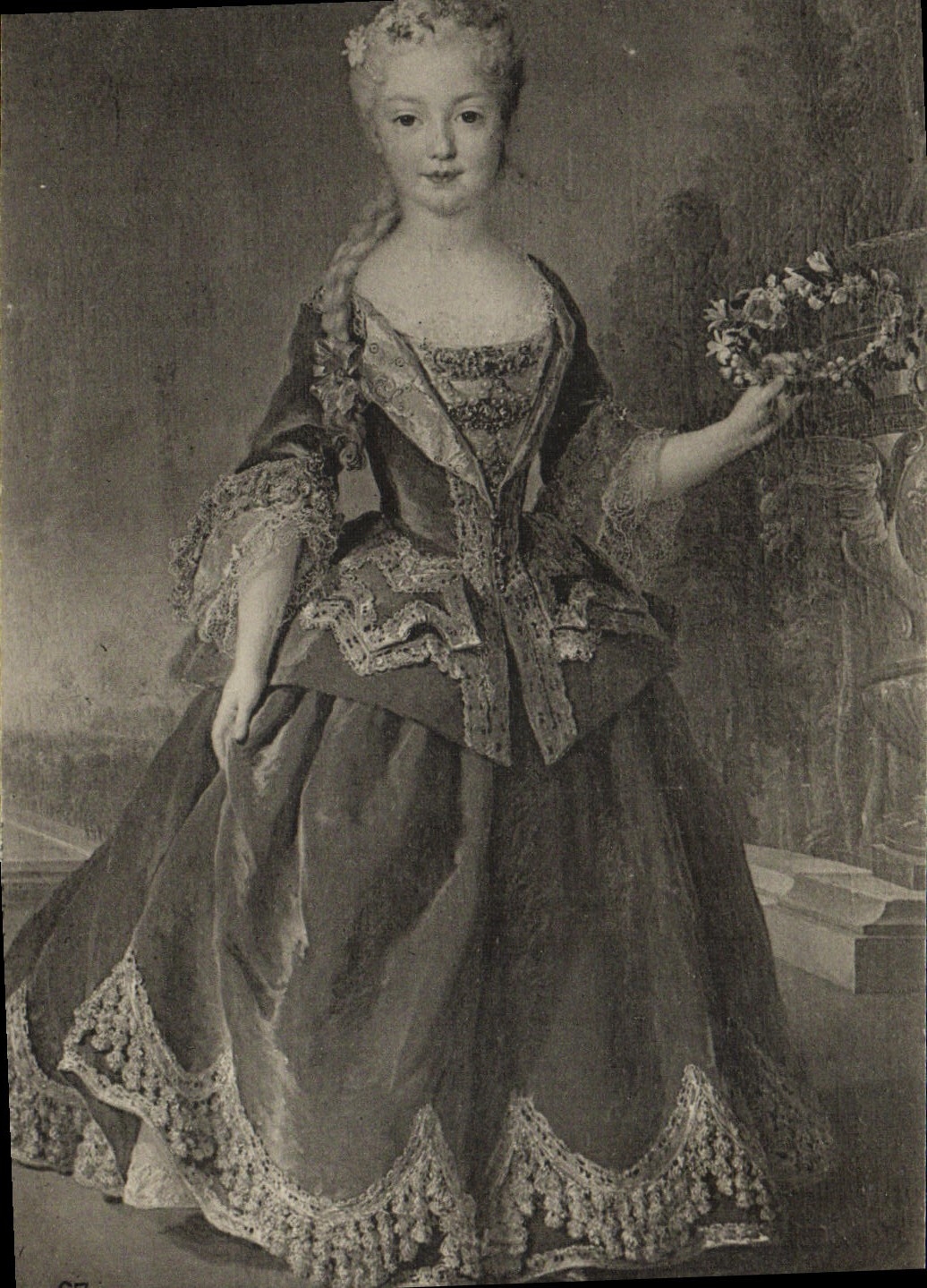 VINTAGE POSTCARD Marie Anne Victoire Infante of Spain Museum of Versailles