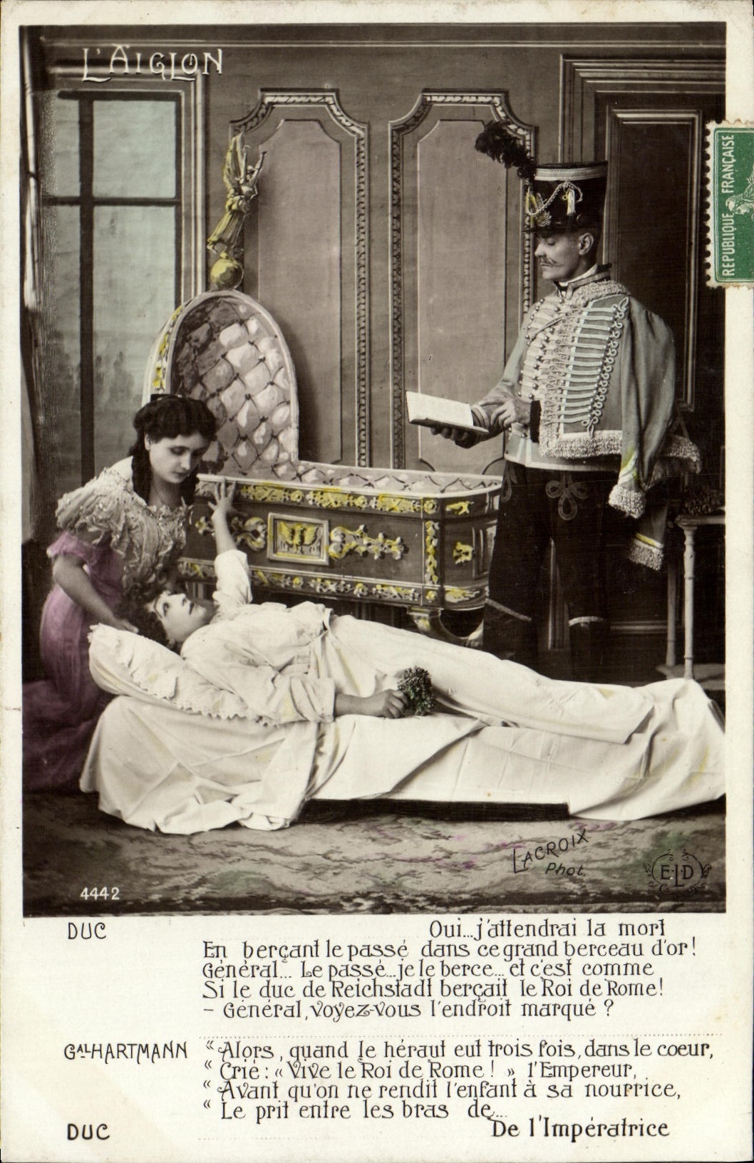 CPA Fantaisie Femme L'aiglon 