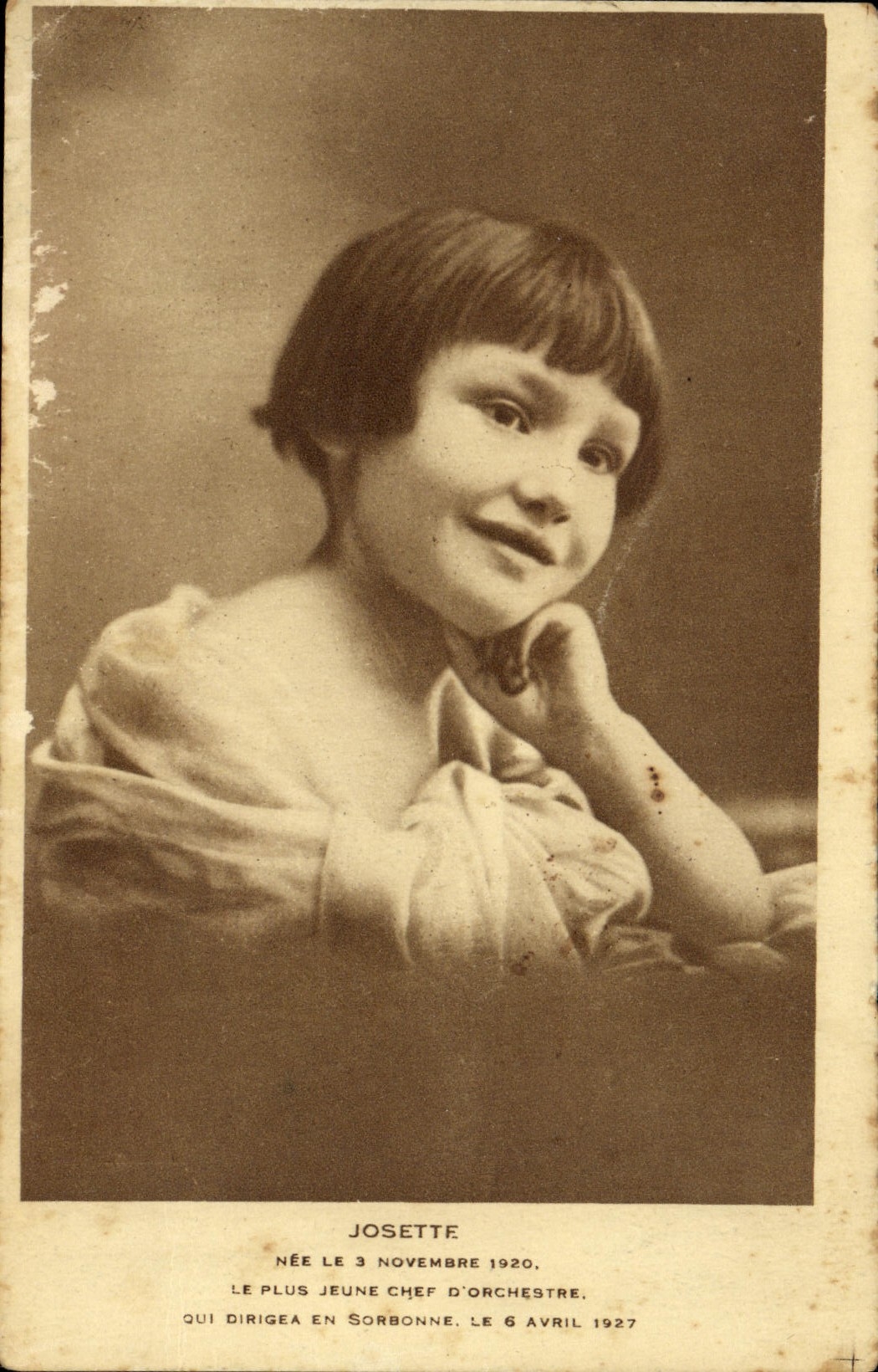 Osette de la POSTAL de la VENDIMIA el líder más joven Sorbonne