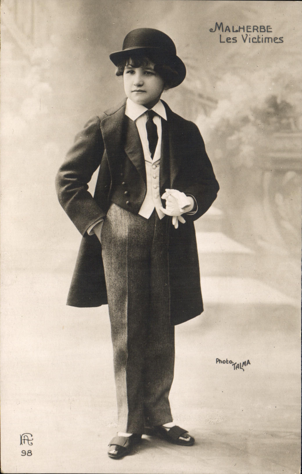 VINTAGE POSTCARD Malherbe victims