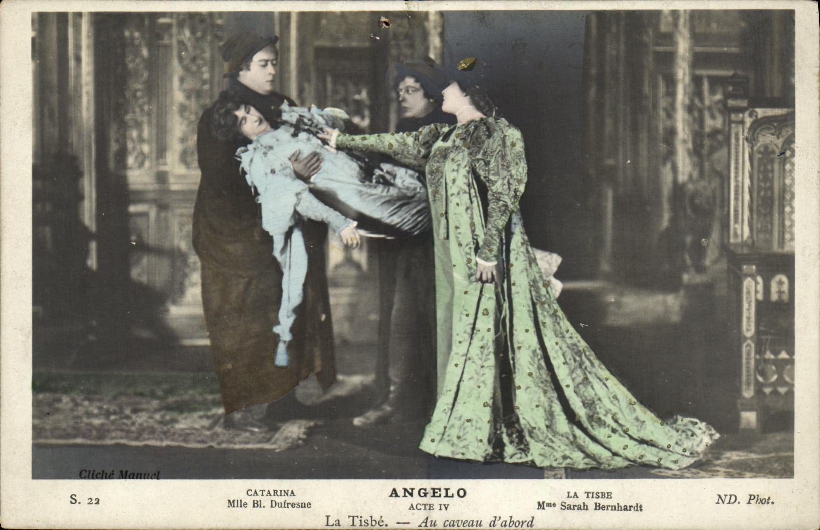 POSTAL Ángel Tisbe de la VENDIMIA con la cámara acorazada inicialmente