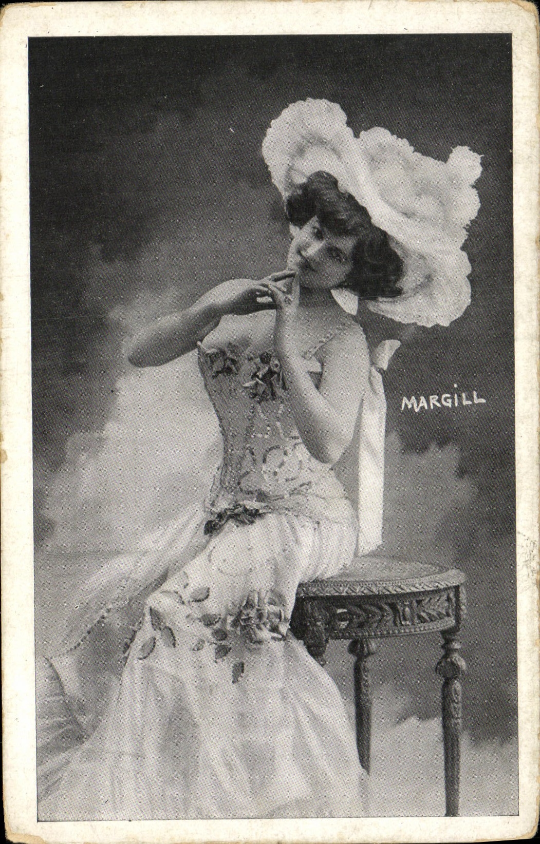 Teatro de Margill de la POSTAL de la VENDIMIA