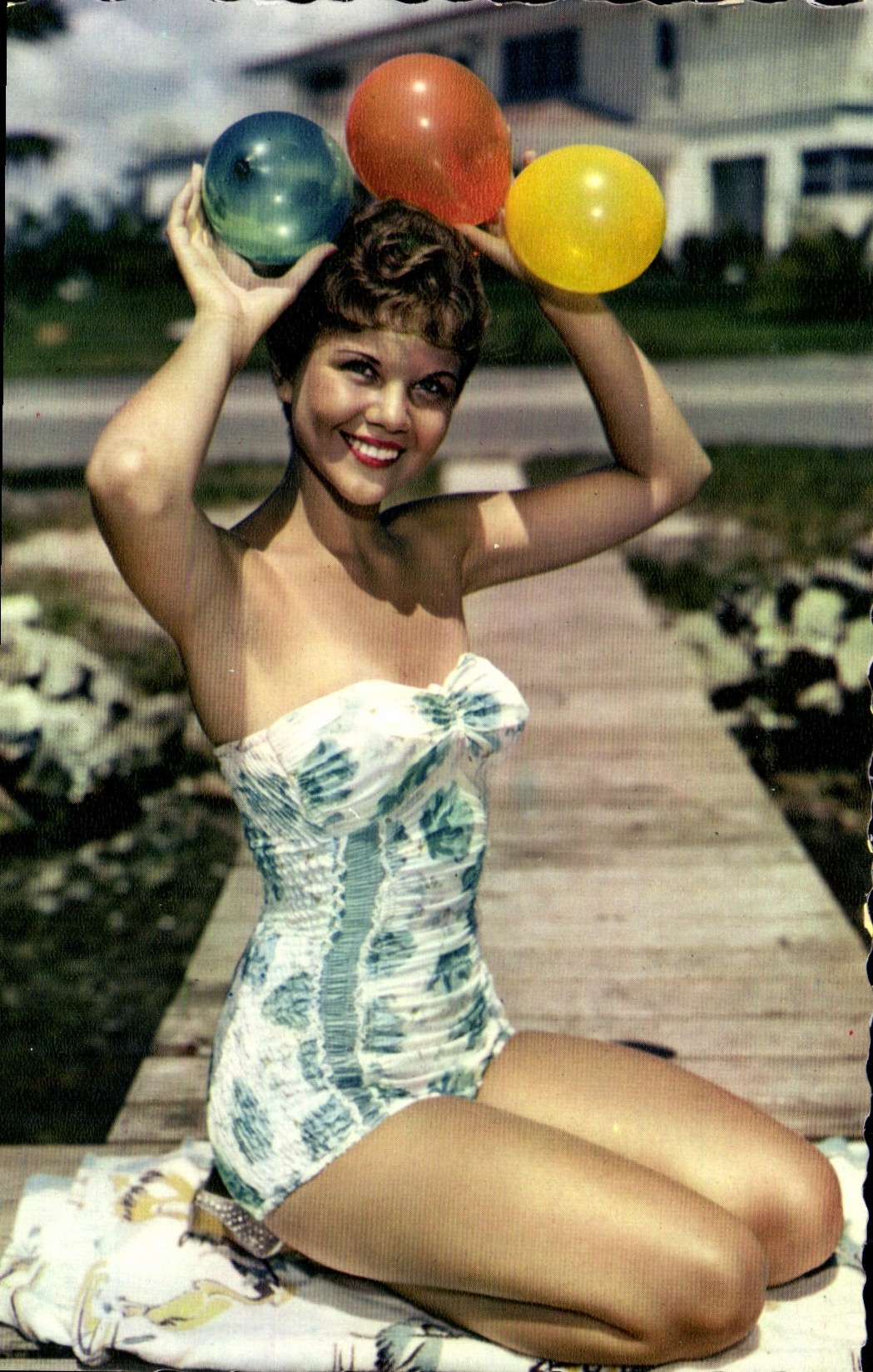 CPM Pin Up