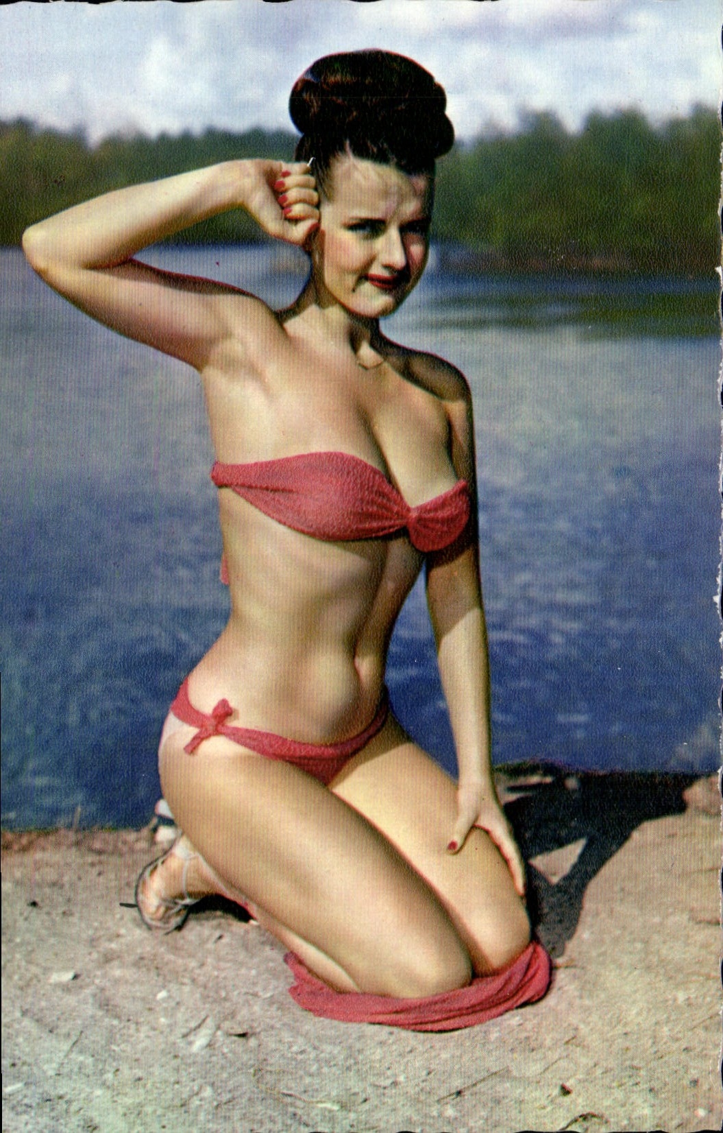 CPM Pin Up