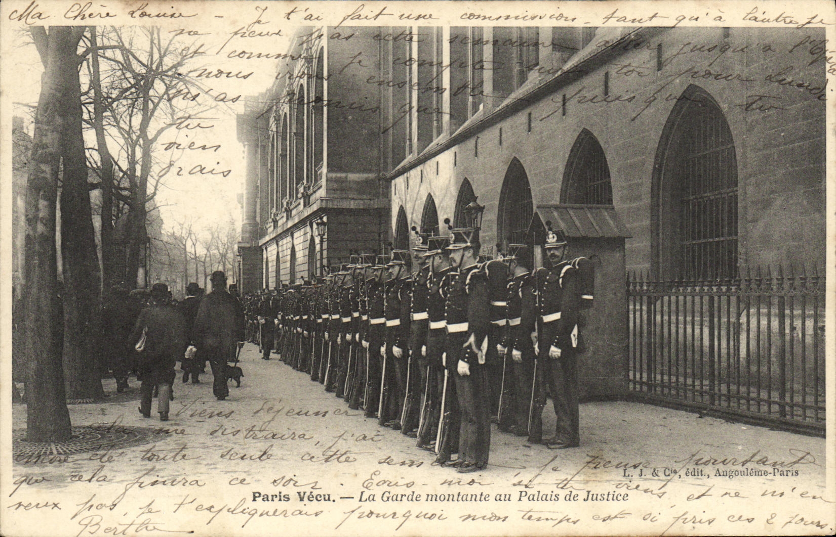 CPA Paris Vecu La garde montante du palais de justice TOP
