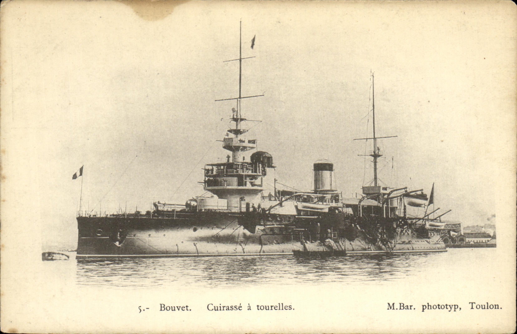 CPA Bateau Bouvet Cuirasse a tourelles