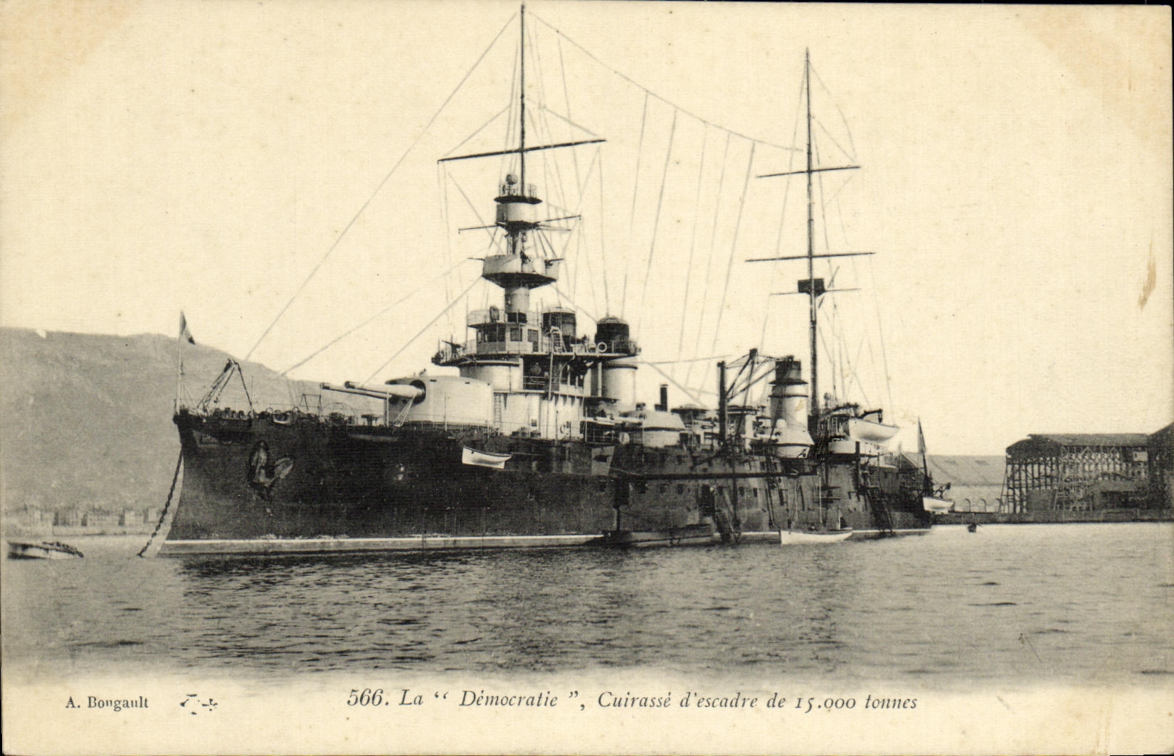 CPA Bateau La Democratie Cuirasse d'escadre