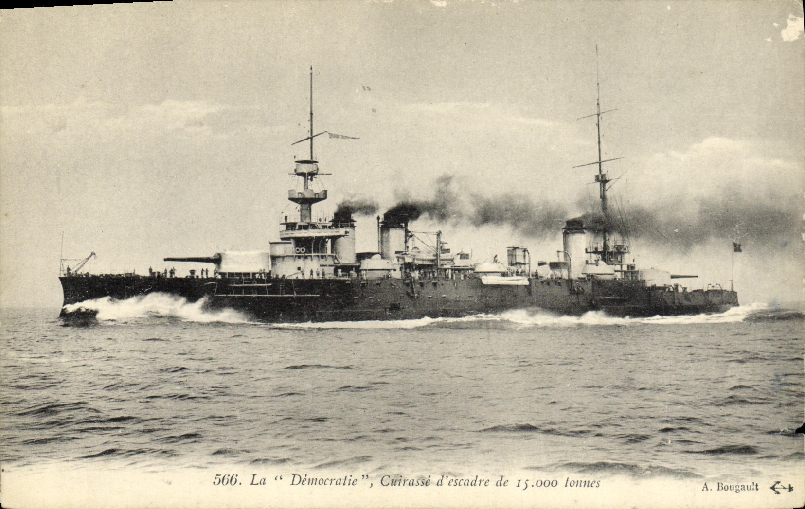 CPA Bateau La Democratie Cuirasse d'escadre