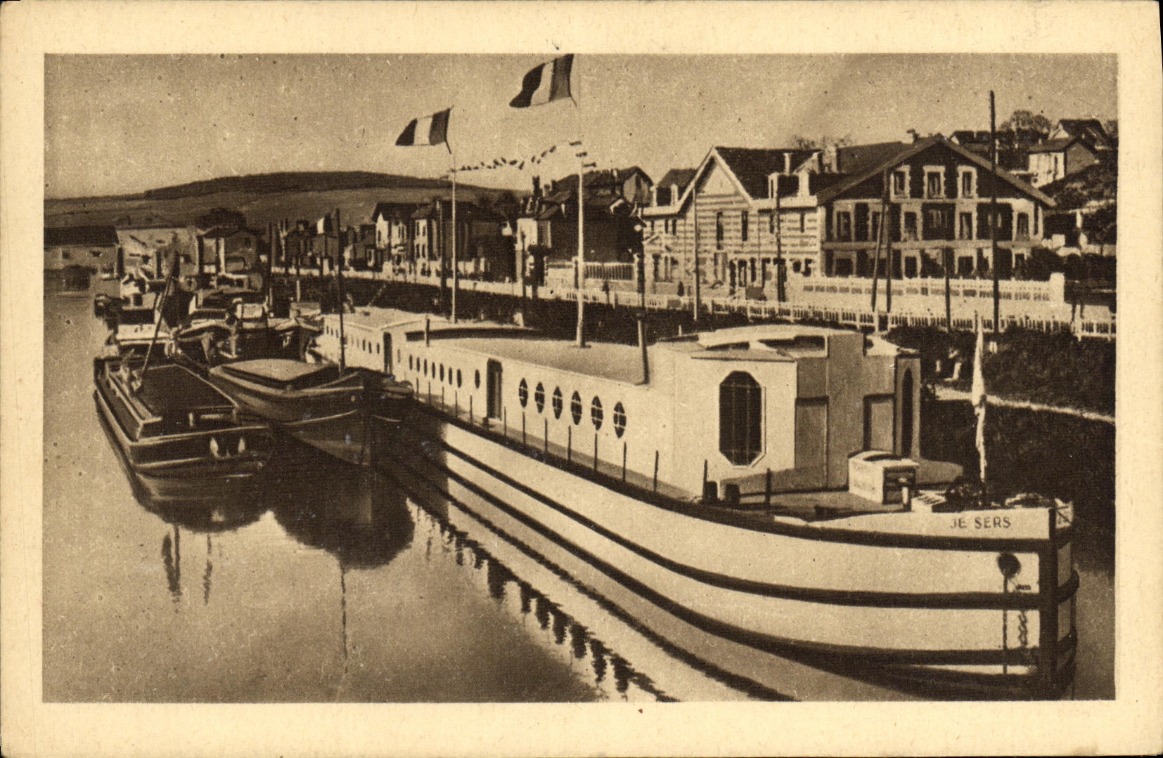VINTAGE POSTCARD Bateau Call in favor of the boatmen mobilize