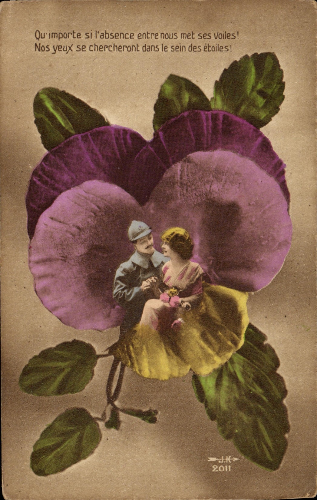 CPA Fantaisie Fleurs Femme Soldat Militaria