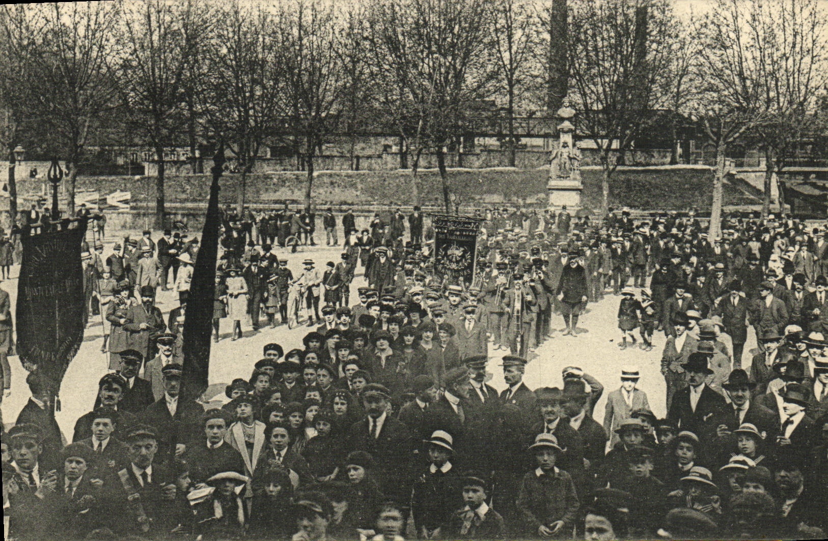 CPA Cinema L'empereur des pauvres Felicien Champsaur Rene Leprince