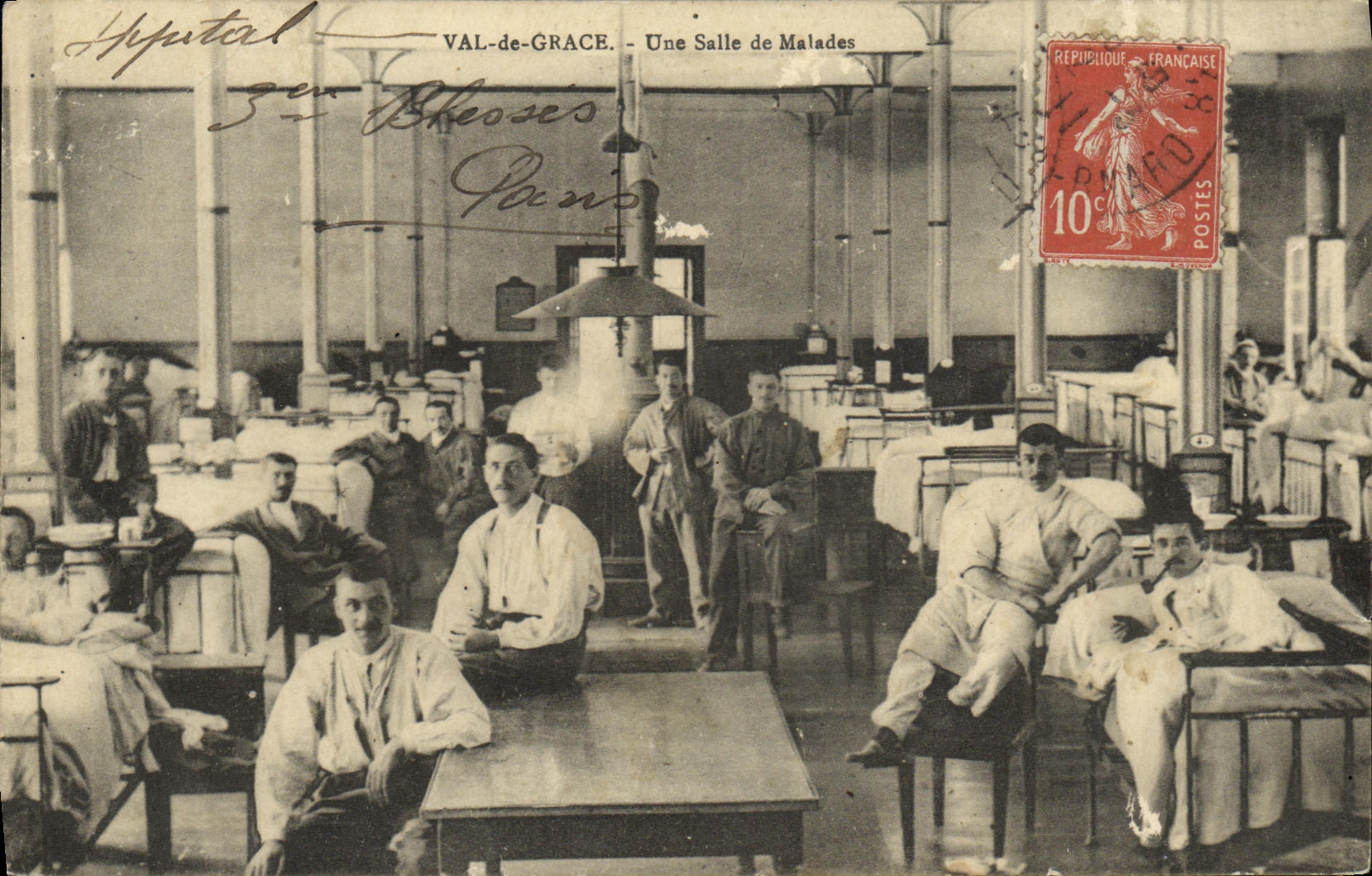 VINTAGE POSTCARD Paris Val de Grâce a room of patients Hospital