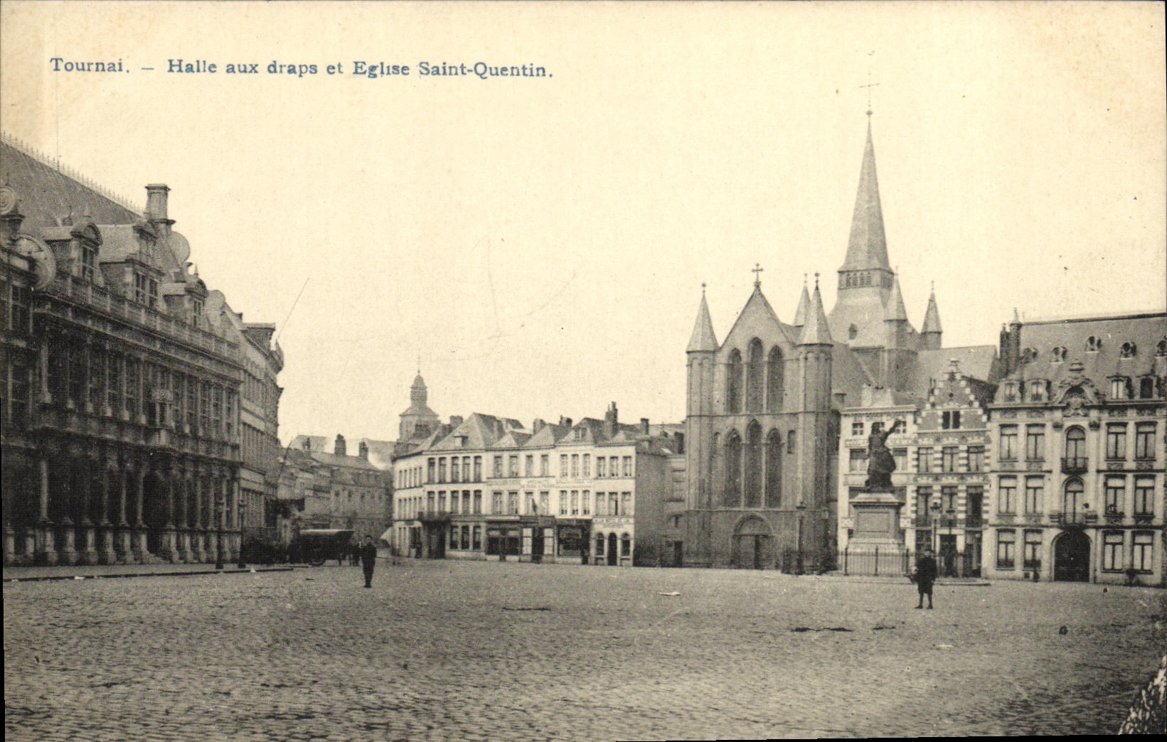 CPA Tournai Halle auw draps et eglise Saint Quentin