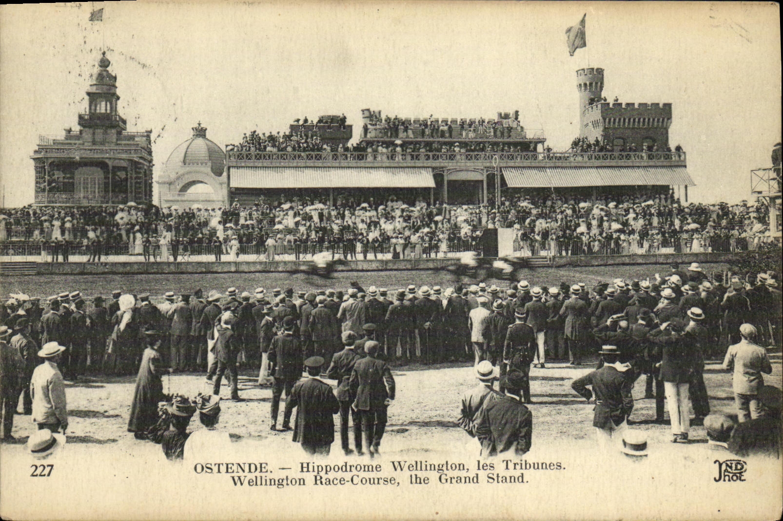 CPA Ostende Hippodrome Wellington Les tribunes Hippisme