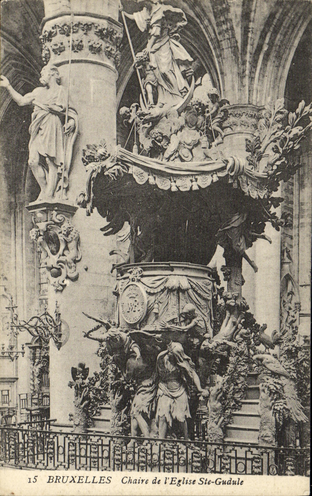 Púlpito de Bruselas de la POSTAL de la VENDIMIA de la iglesia co. Gudulia