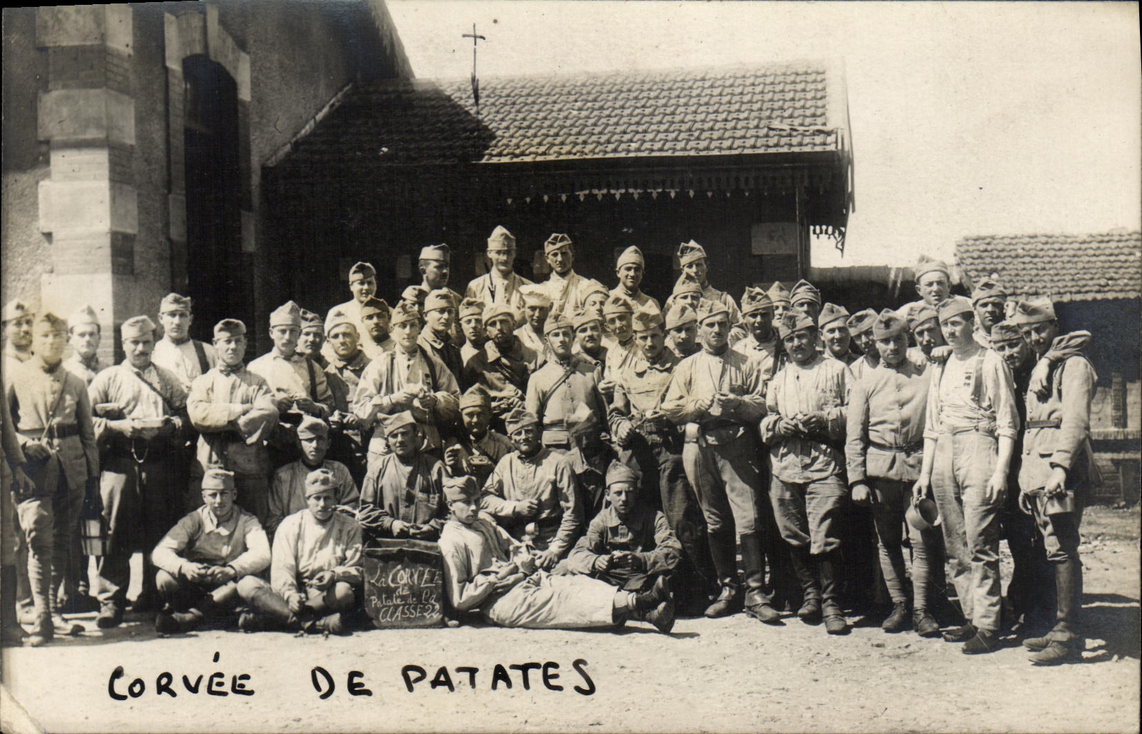CARTE PHOTO Corvee de patates Militaria 