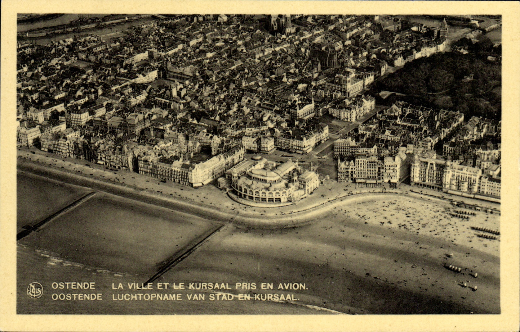 CPA Ostende La ville et le Kursall pris en avion