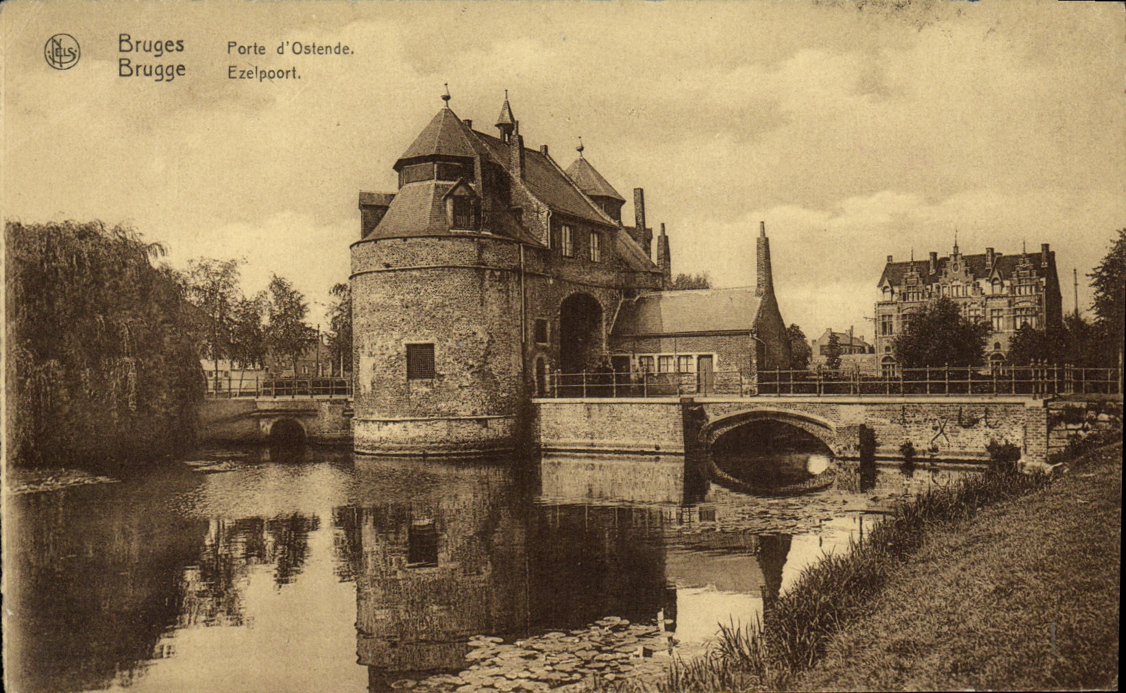 CPA Bruges Porte d'Ostende 