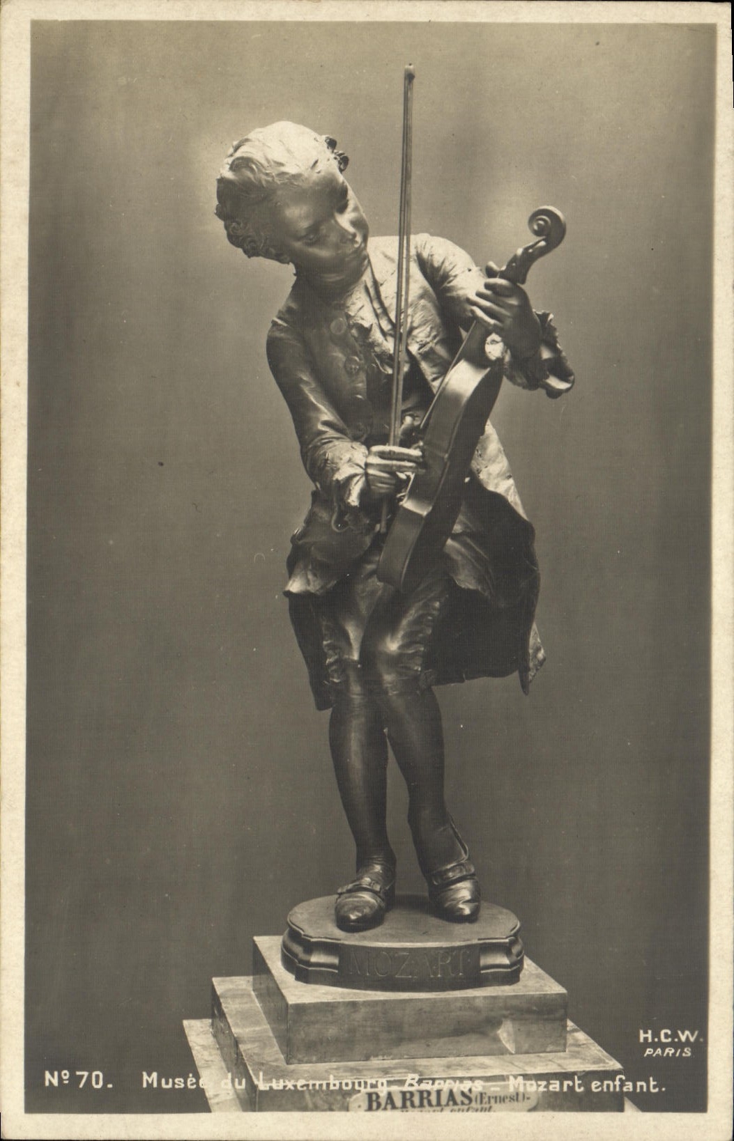 Museo de París de la POSTAL de la VENDIMIA del violín del niño de Luxemburgo Mozart