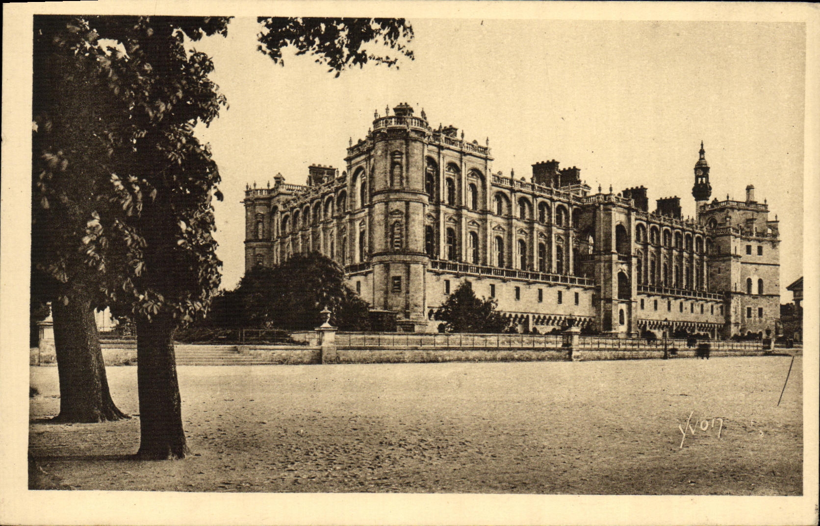 CPA La Douce France Saint Germain En Laye vue generale