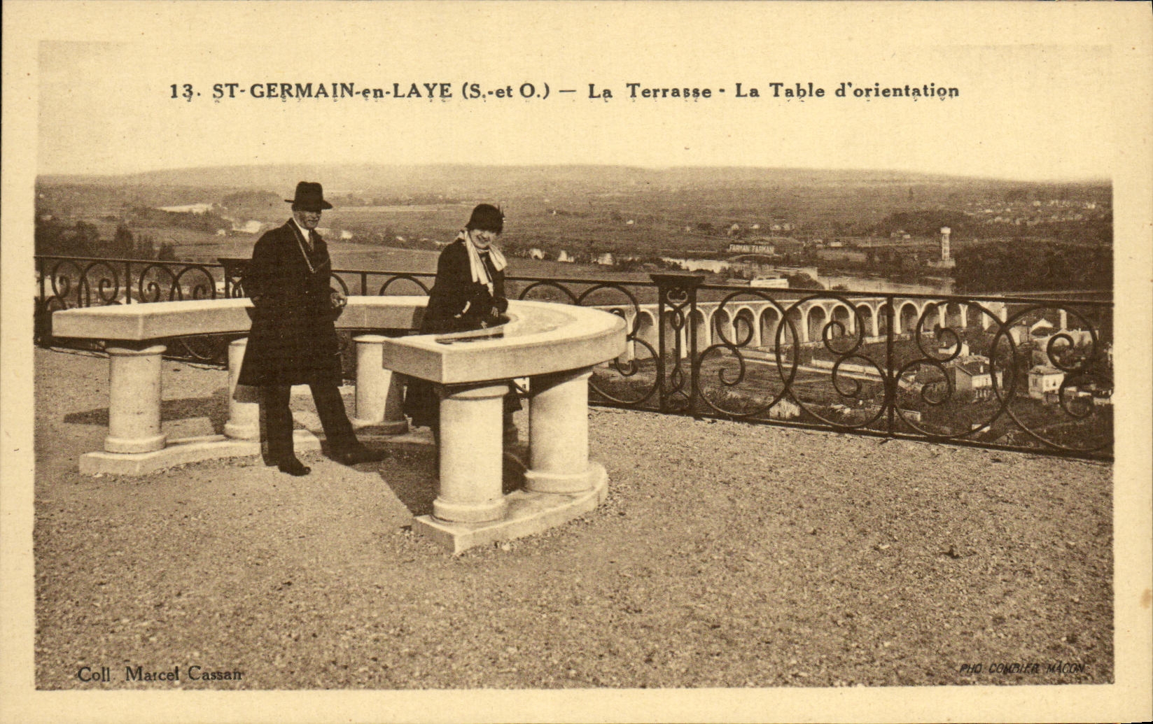 CPA St Germain En Laye La Terrasse la table d'orientation