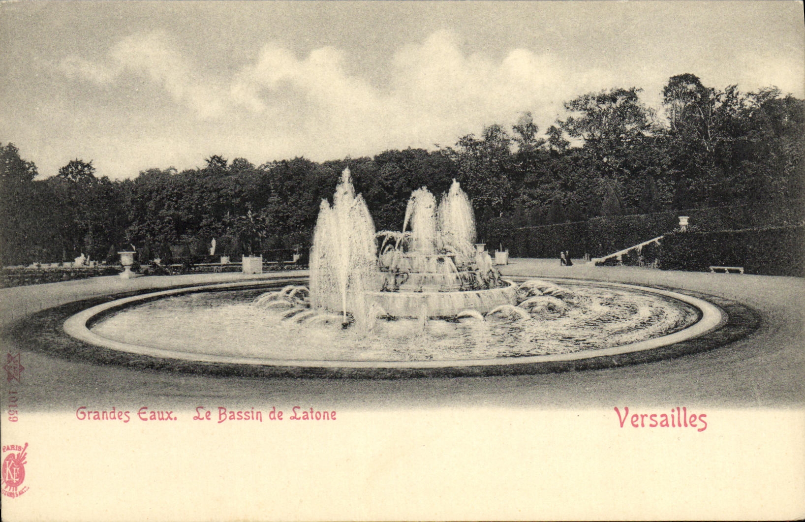 CPA Grandes Eaux Le Bassin De Latone Versailles