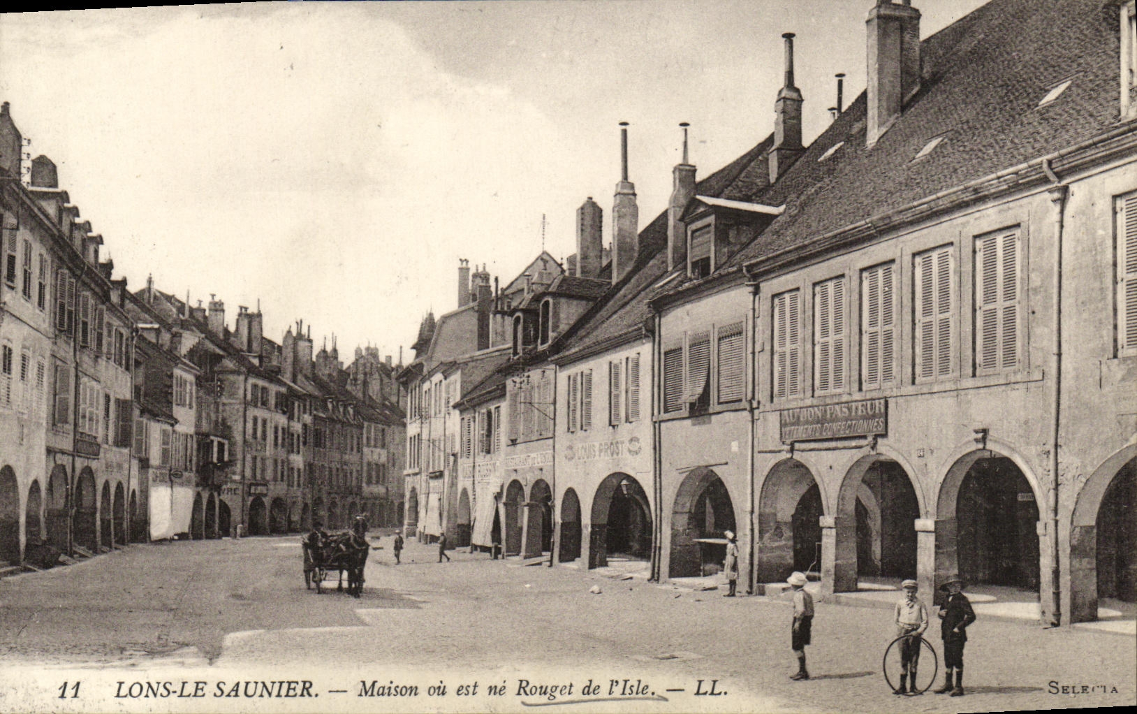 VINTAGE POSTCARD Lons the Salt maker House or is Mullet of the isle Marseillaise