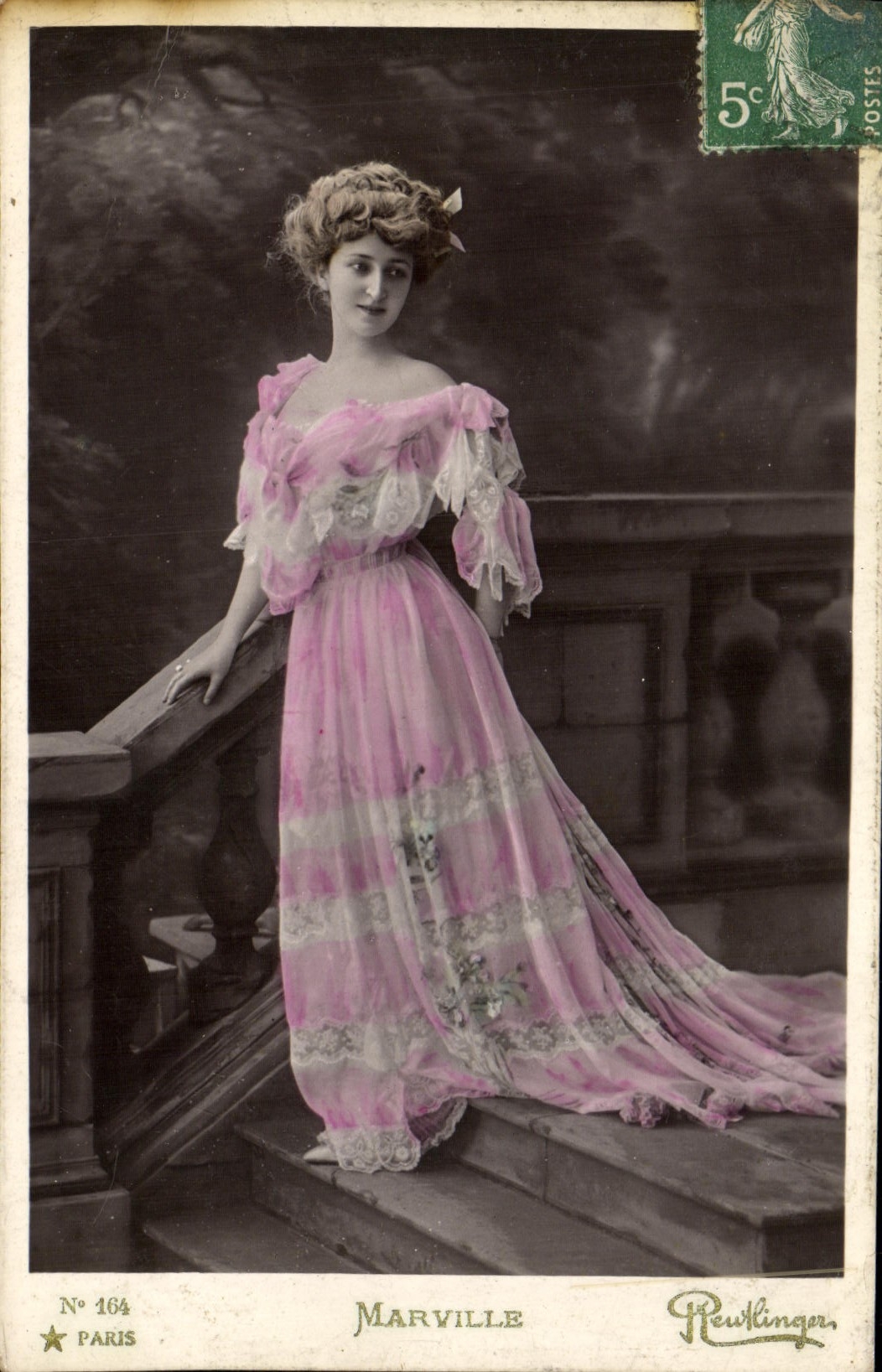 CPA Fantaisie Femme Marville