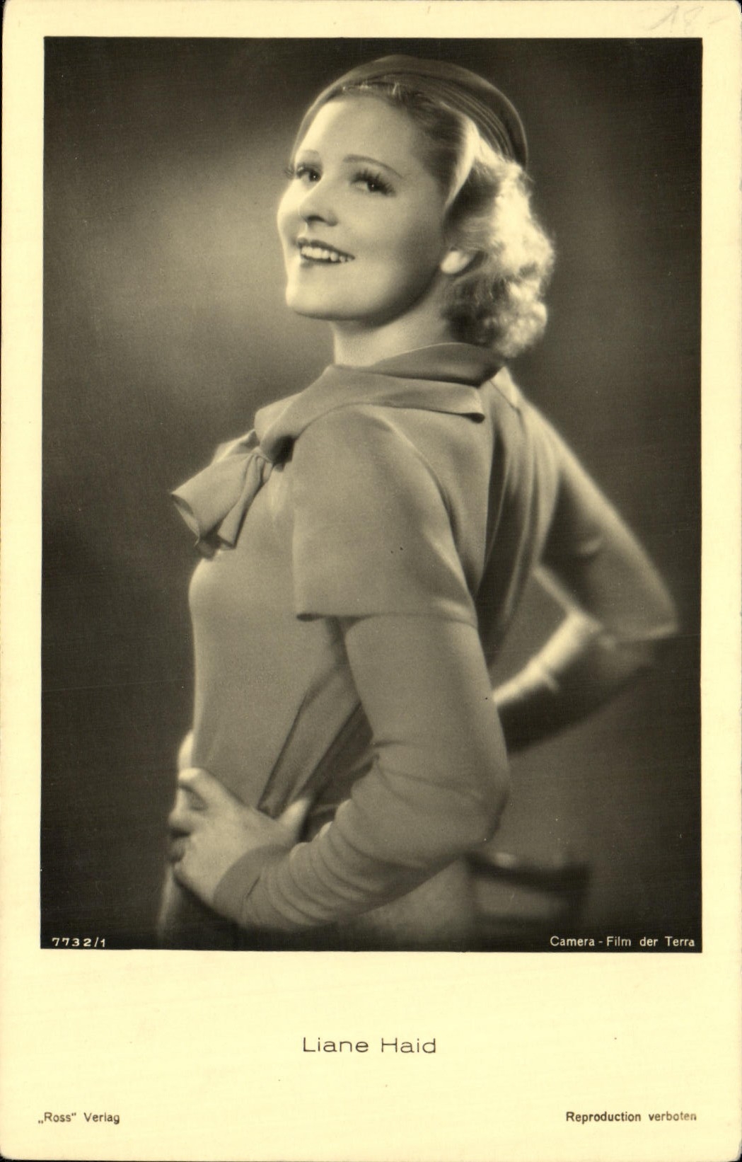 CPA Fantaisie Femme Liane Haid 