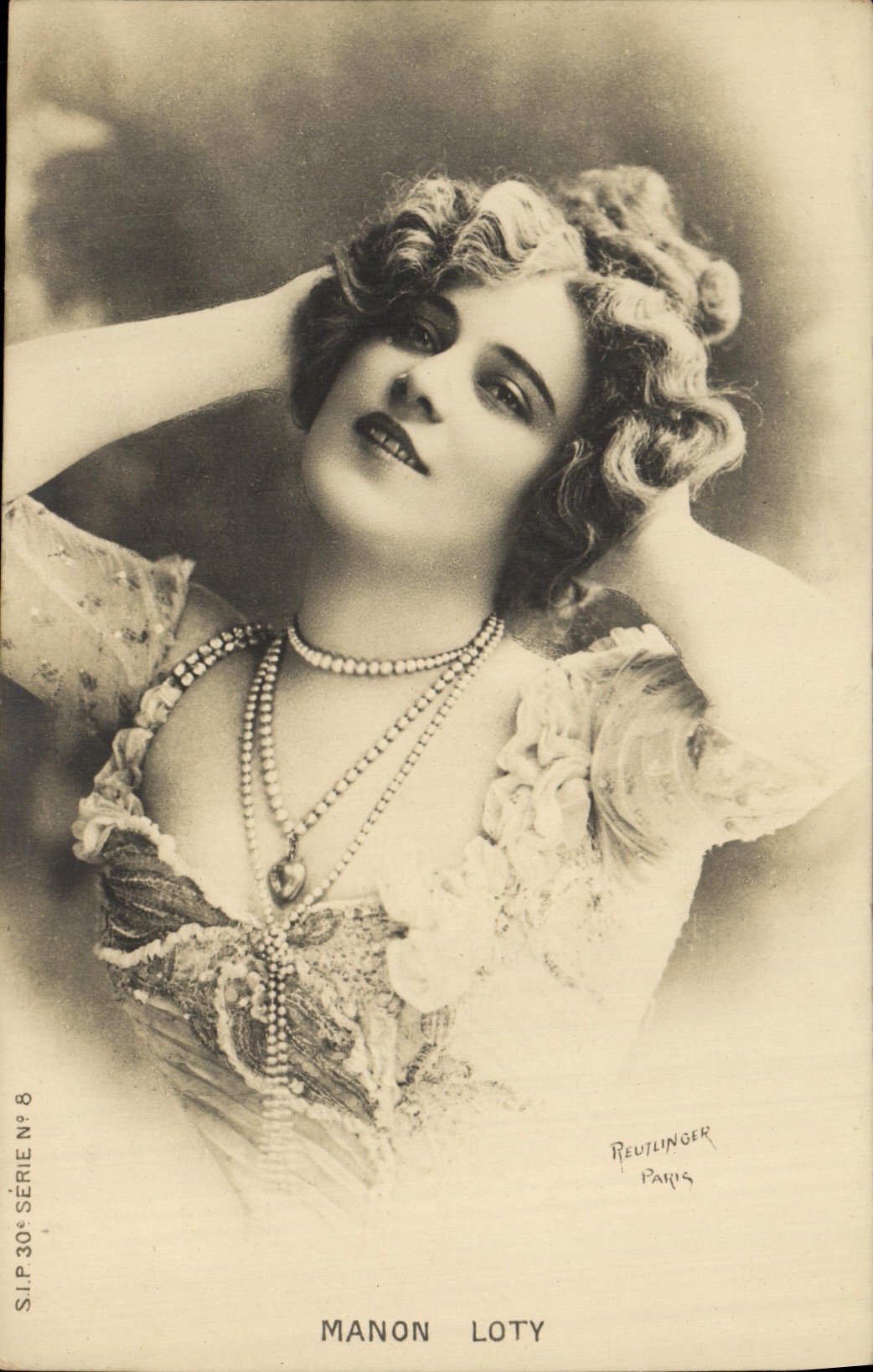 VINTAGE POSTCARD Fantasy Woman Manon Loty