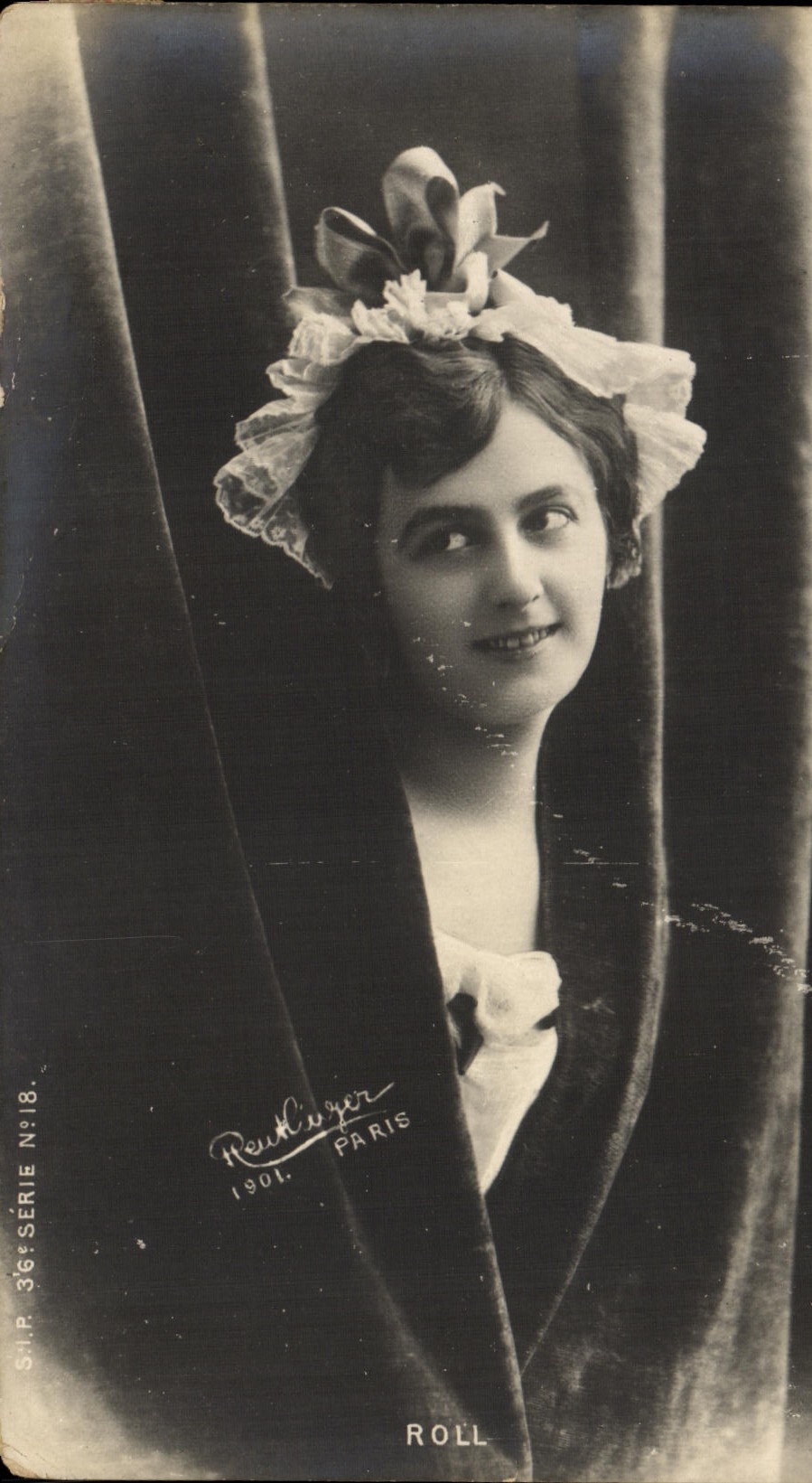 CPA Fantaisie Femme Roll