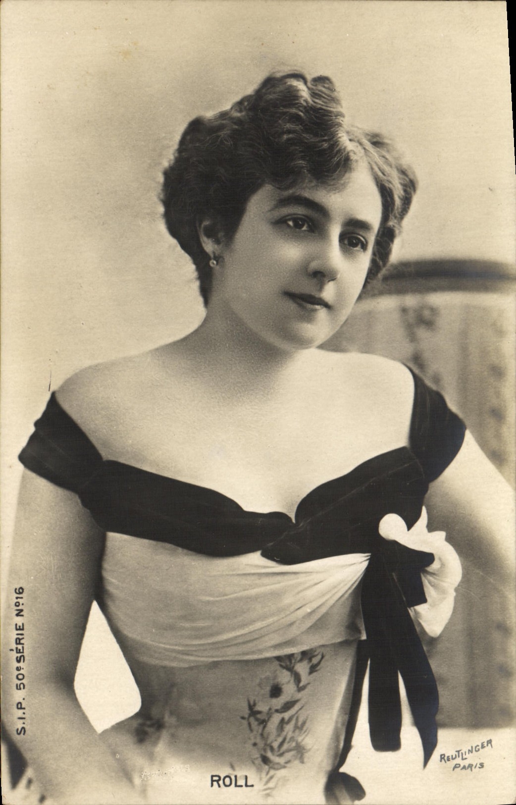 CPA Fantaisie Femme Roll