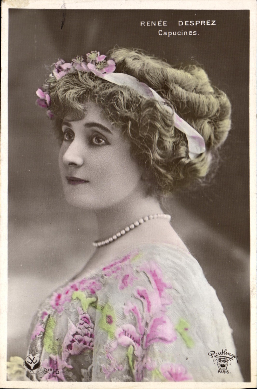 Capuchinas de Renee Desprez de la POSTAL de la VENDIMIA