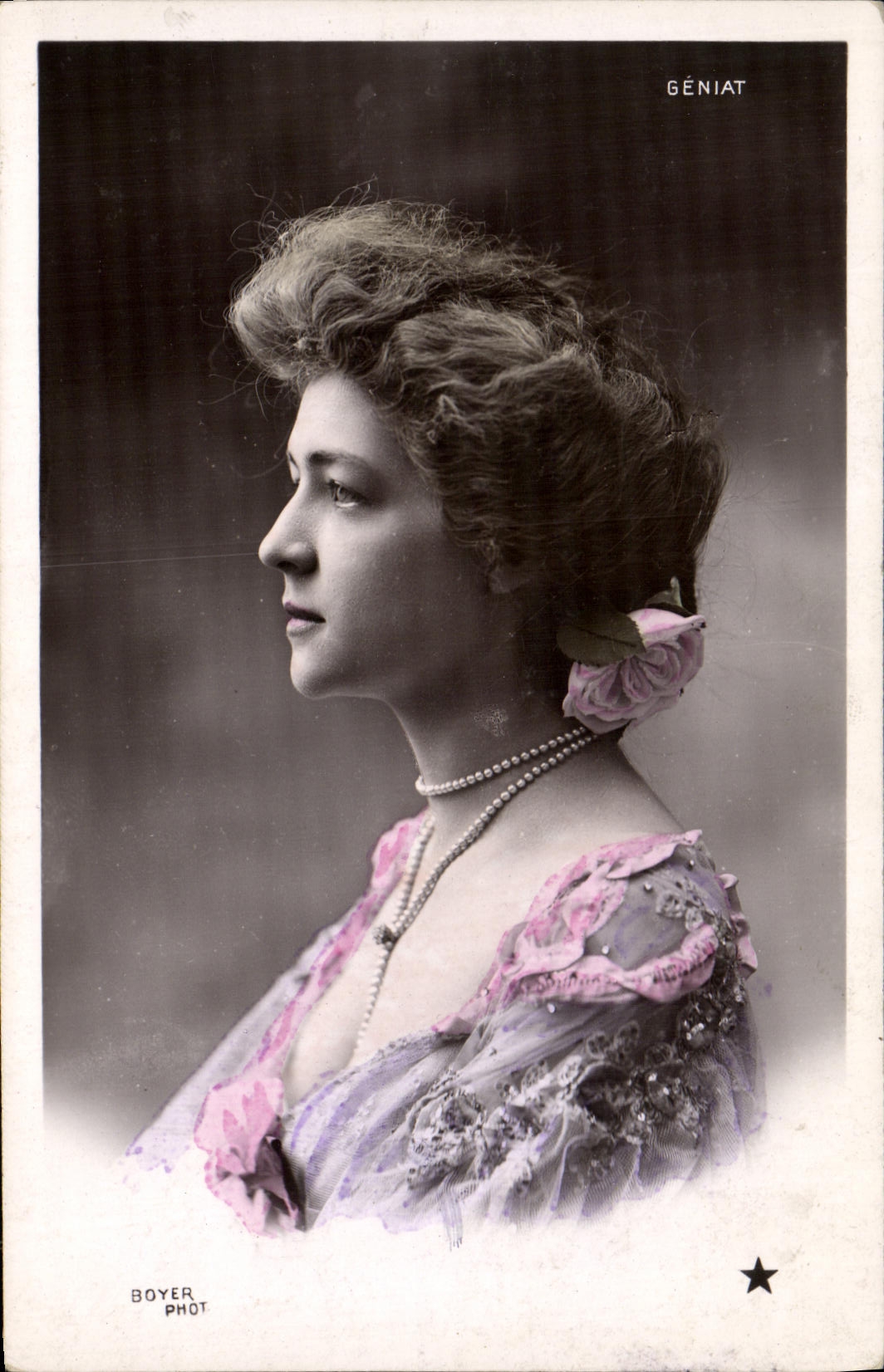 VINTAGE POSTCARD Geniat