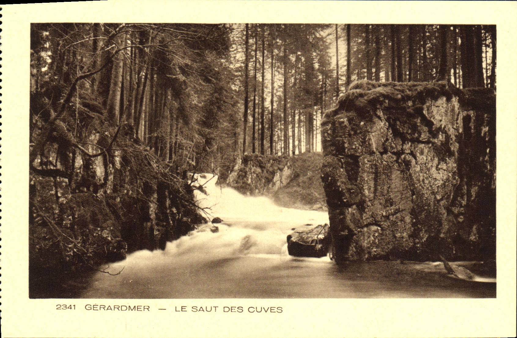 CPA Gerardmer Le Saut Des Cuves