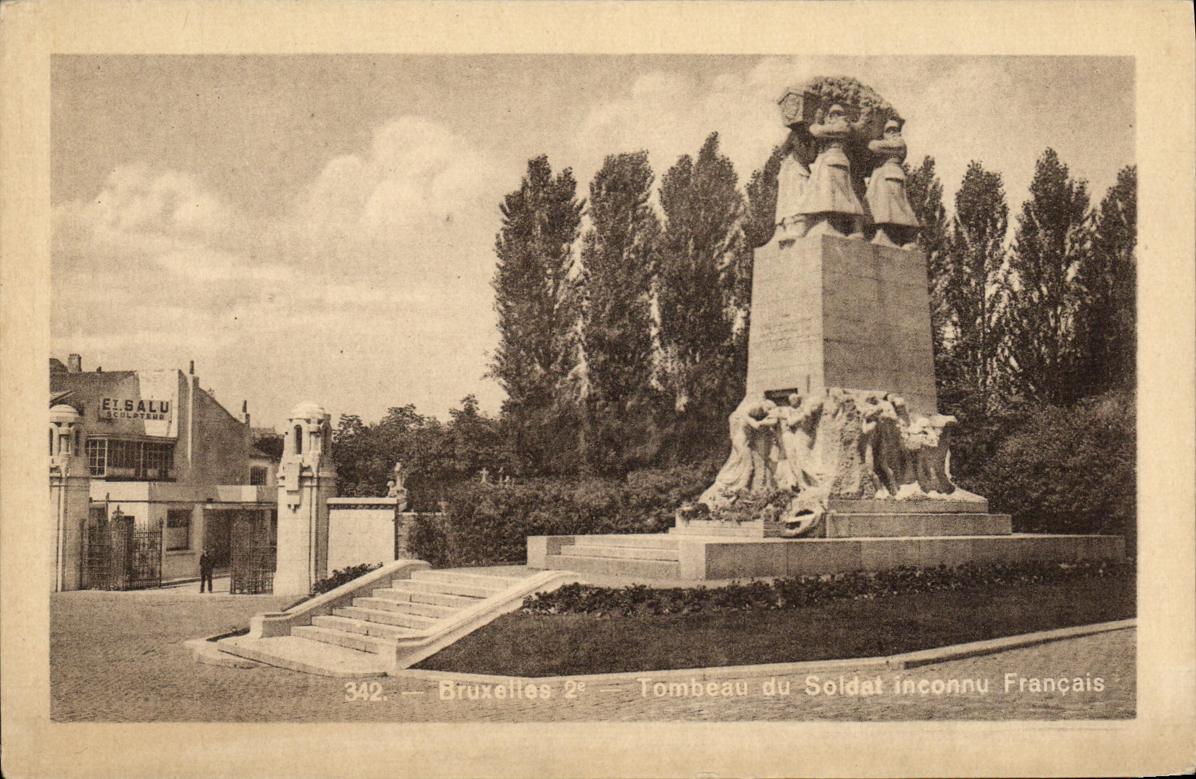 Tumba de Bruselas de la POSTAL de la VENDIMIA del francés Militaria del lnconnu del soldado