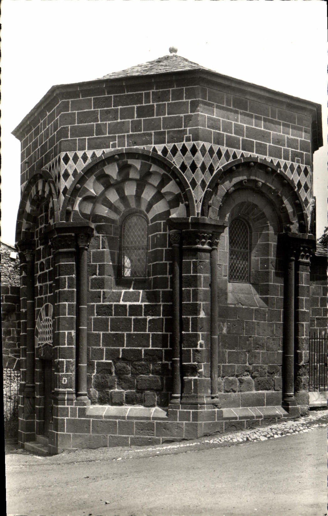 CPM Le Puy Chapelle St Clair a Aiguilhe