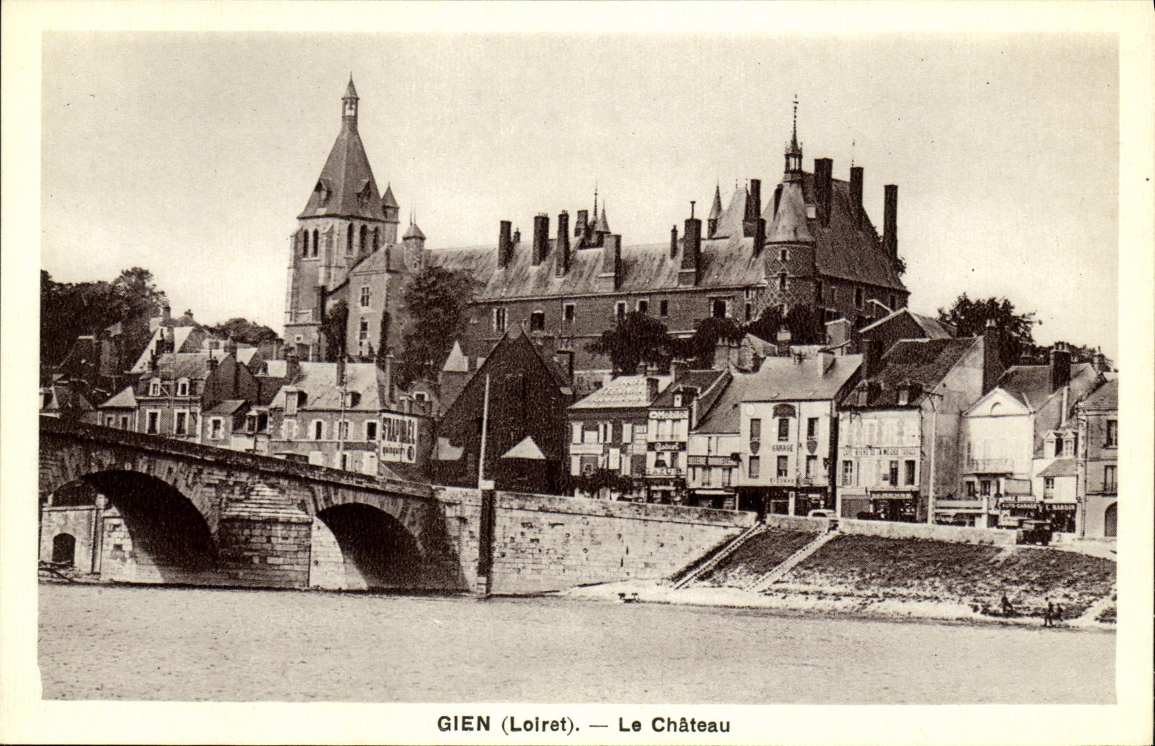 CPA Gien Le Chateau