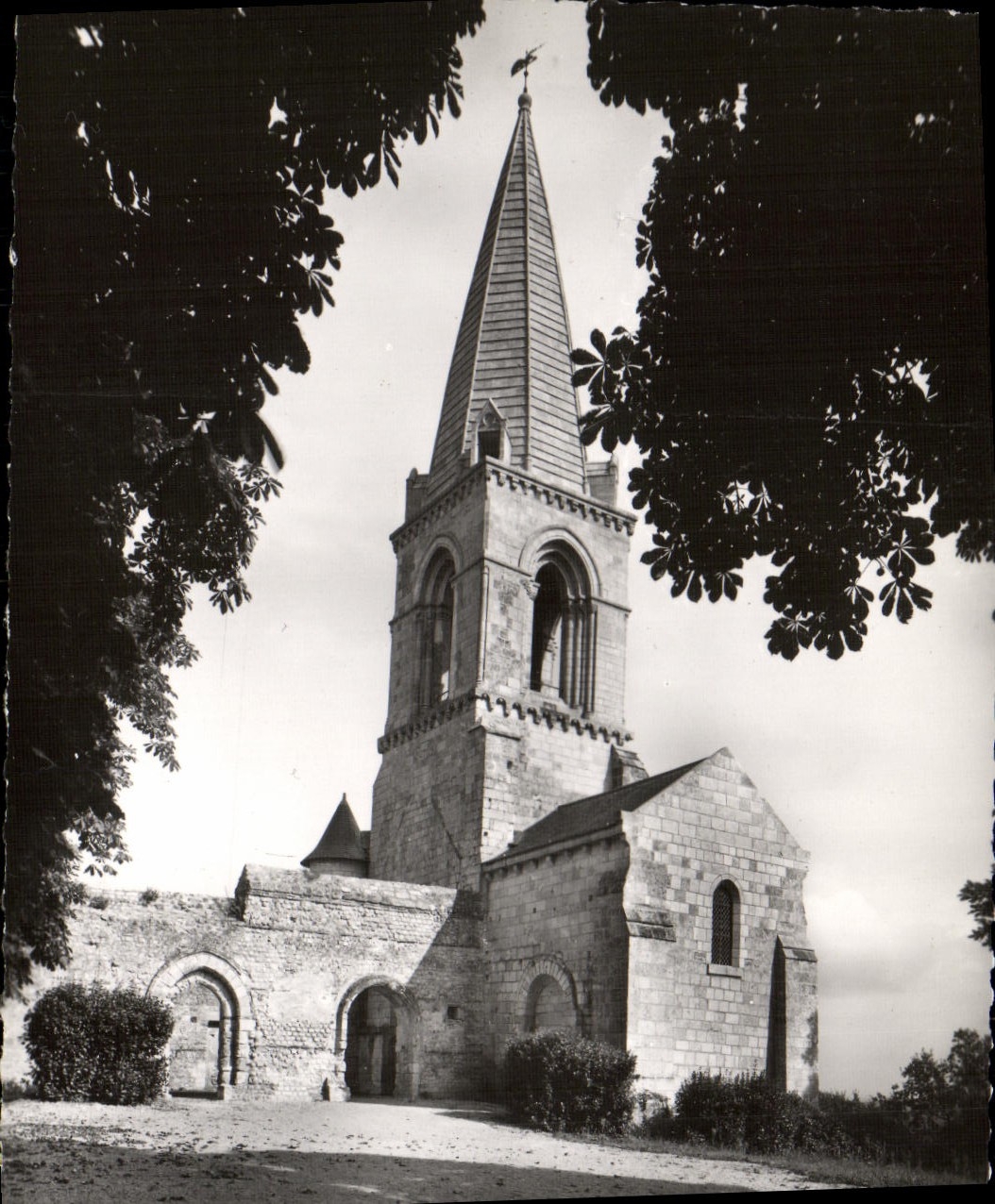 CPM Gennes Sur Loire L'Eglise St Eusebe