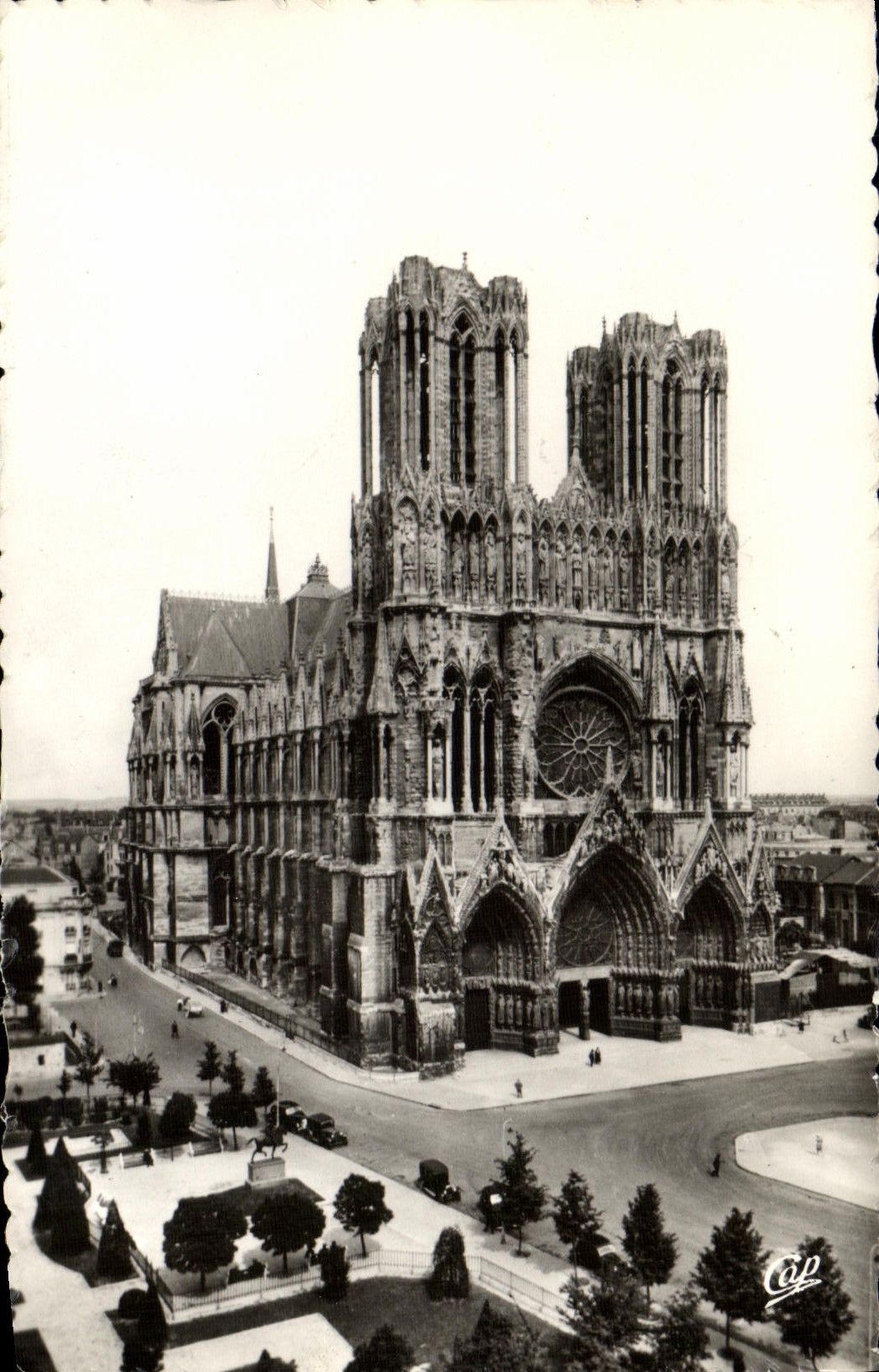 CPM Reims La cathedrale
