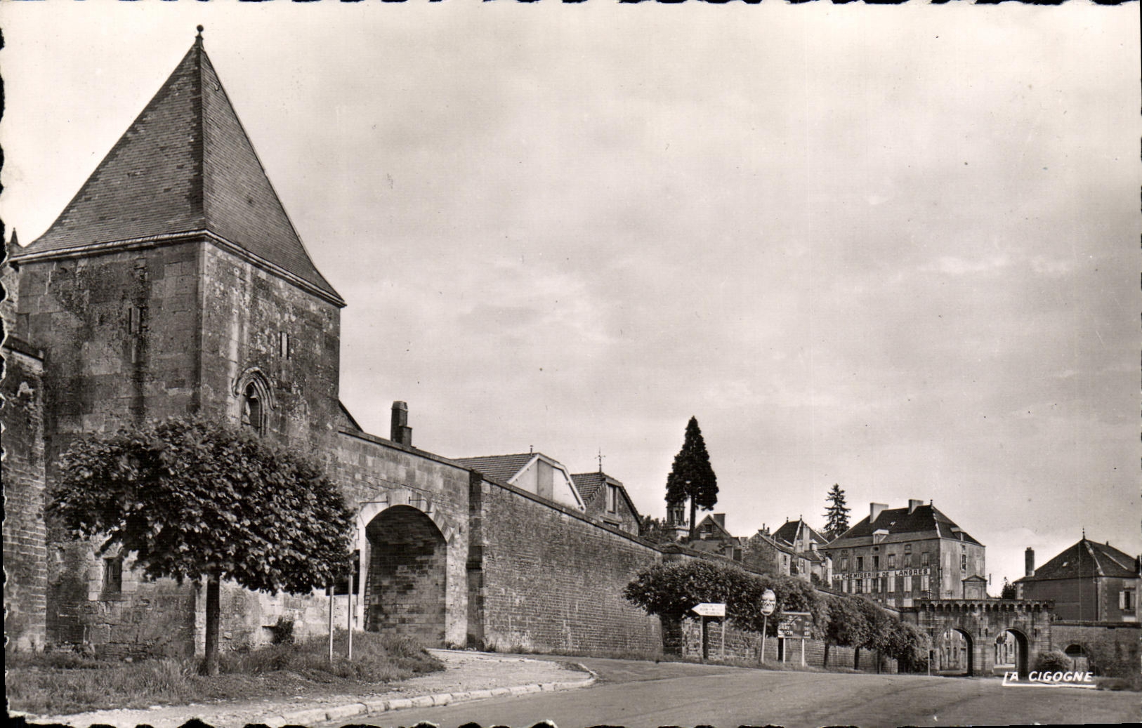 MODERN CARD Langres Carries Bouilliere