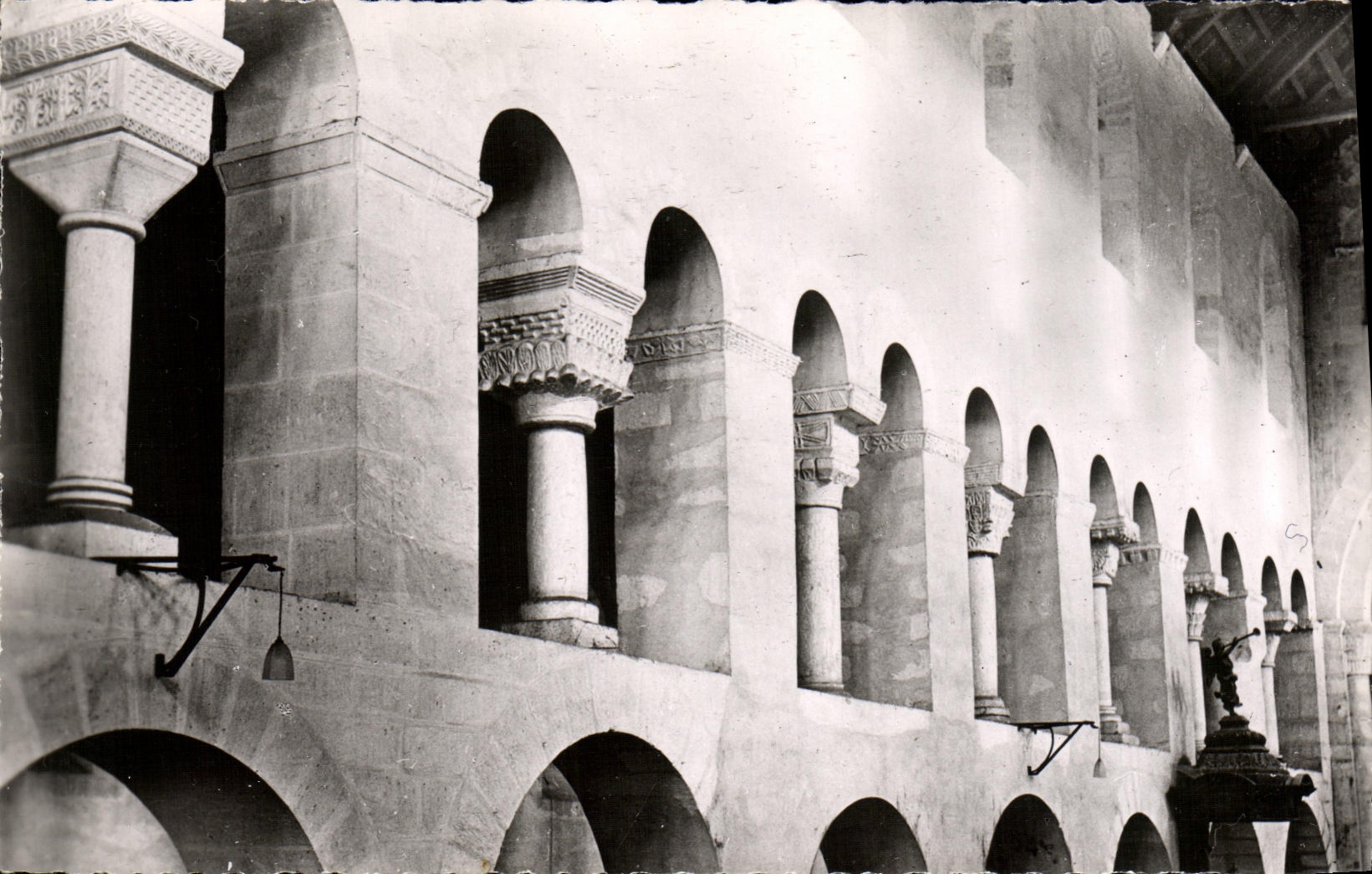 MODERN CARD Vignory Church the clear way