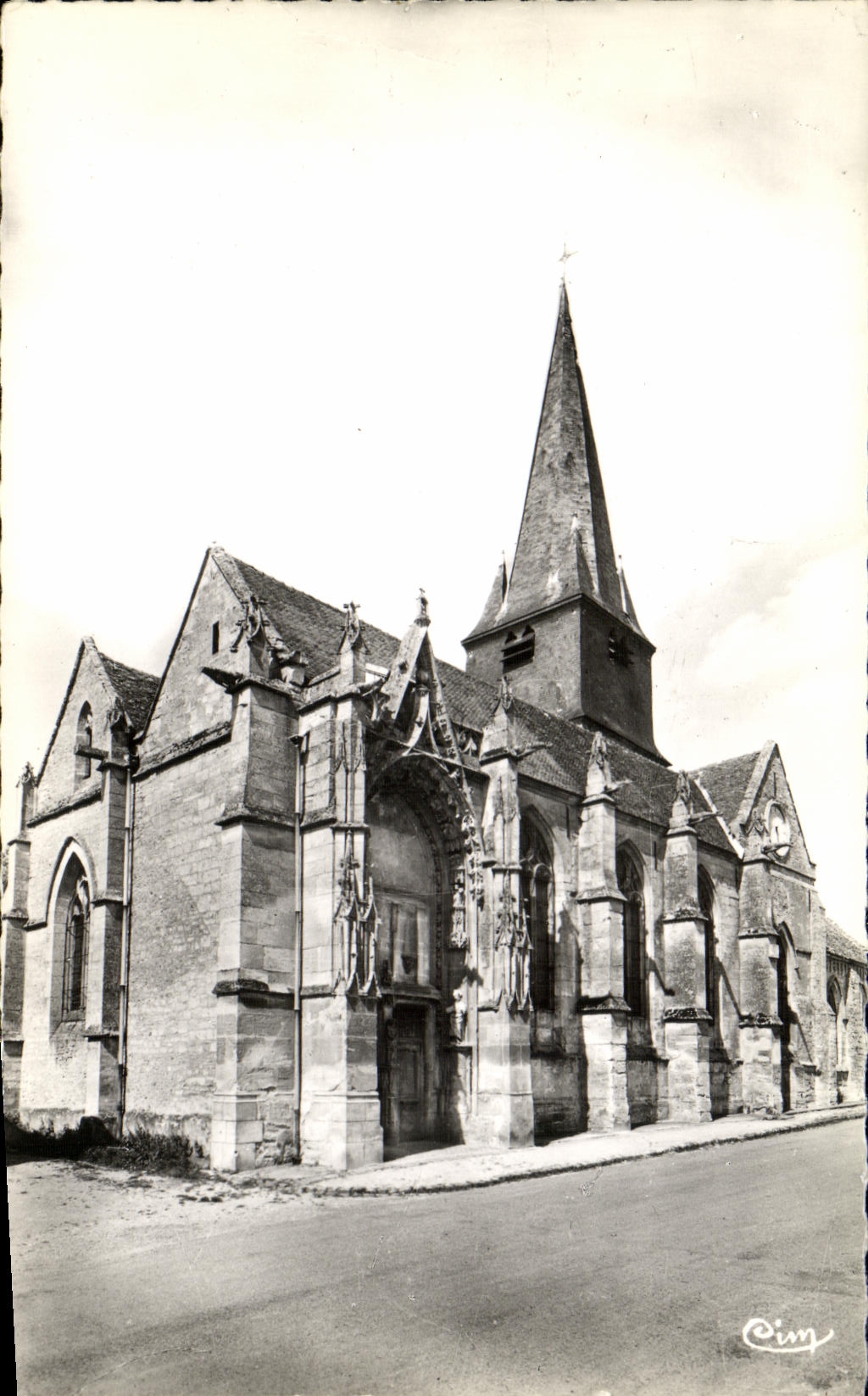 CPM Parnes L'Eglise Monument historique