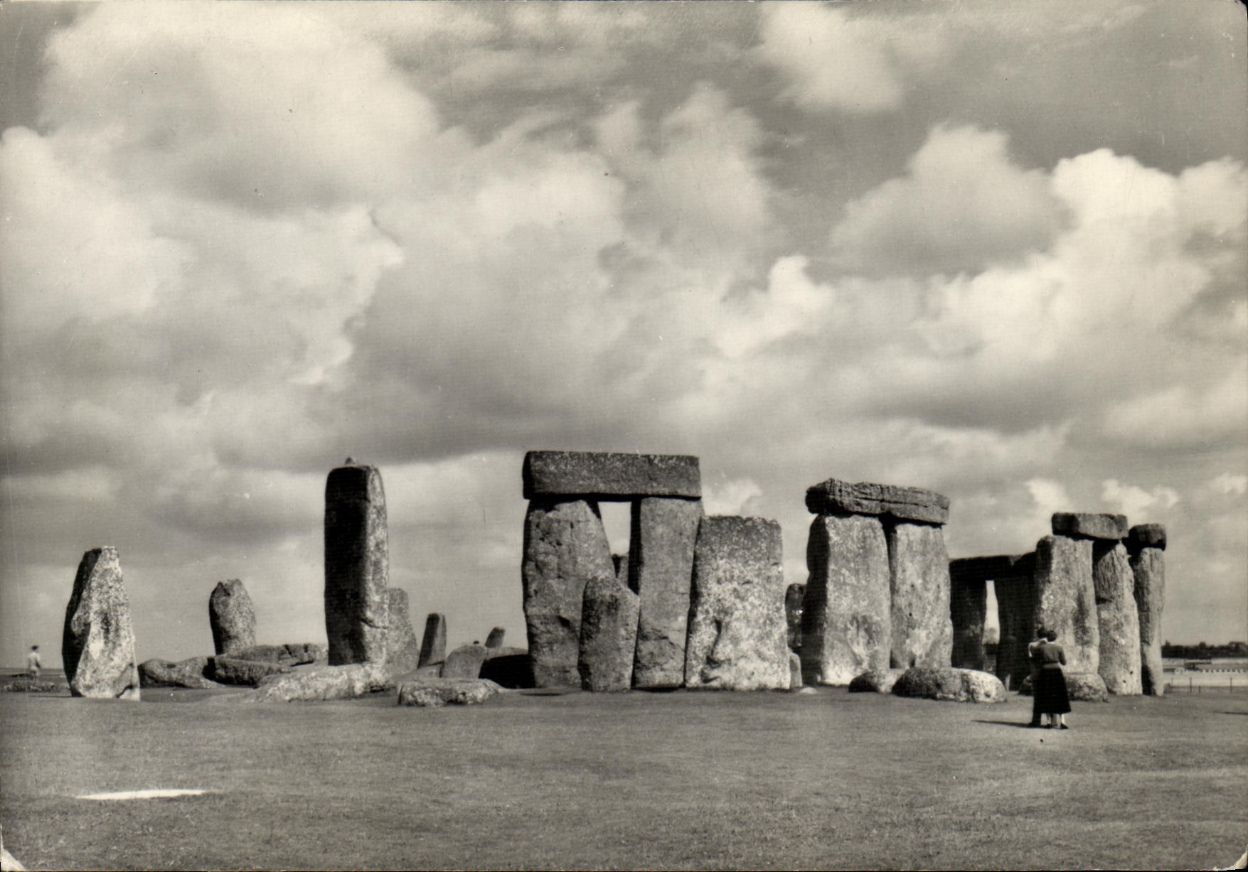 MODERN CARD Stonehenge Wiltshire From the south