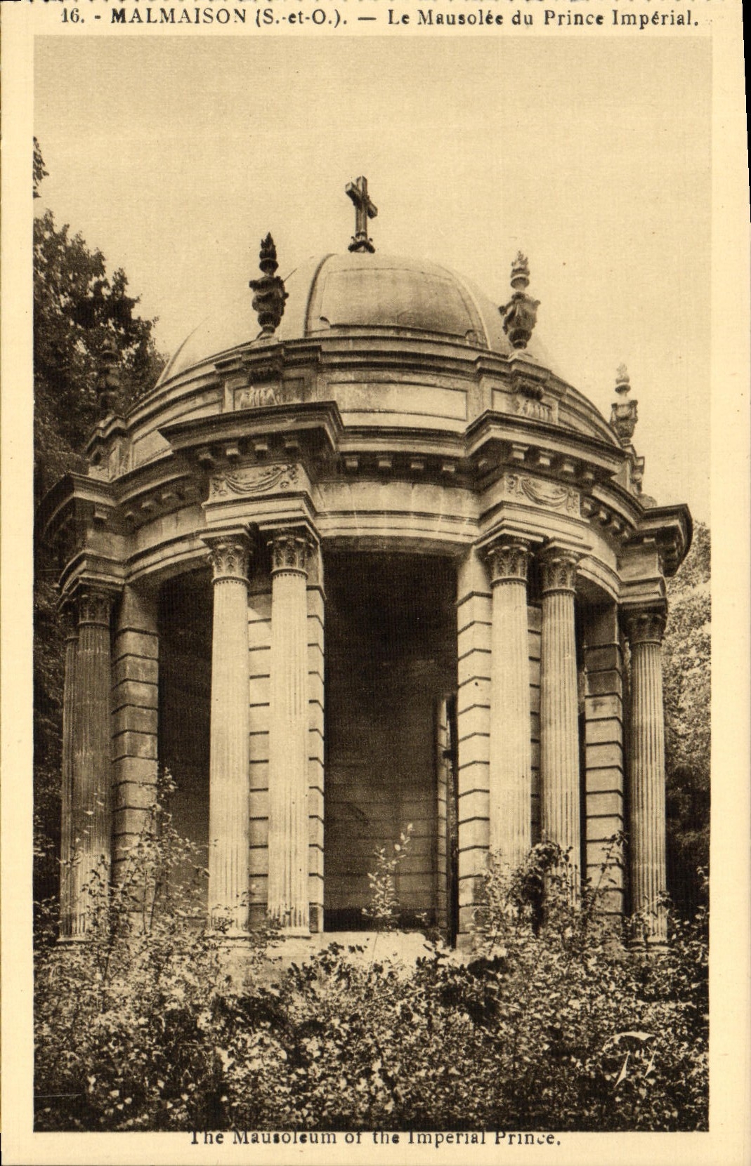 CPA Malmaison Le Mausolee du prince imperial