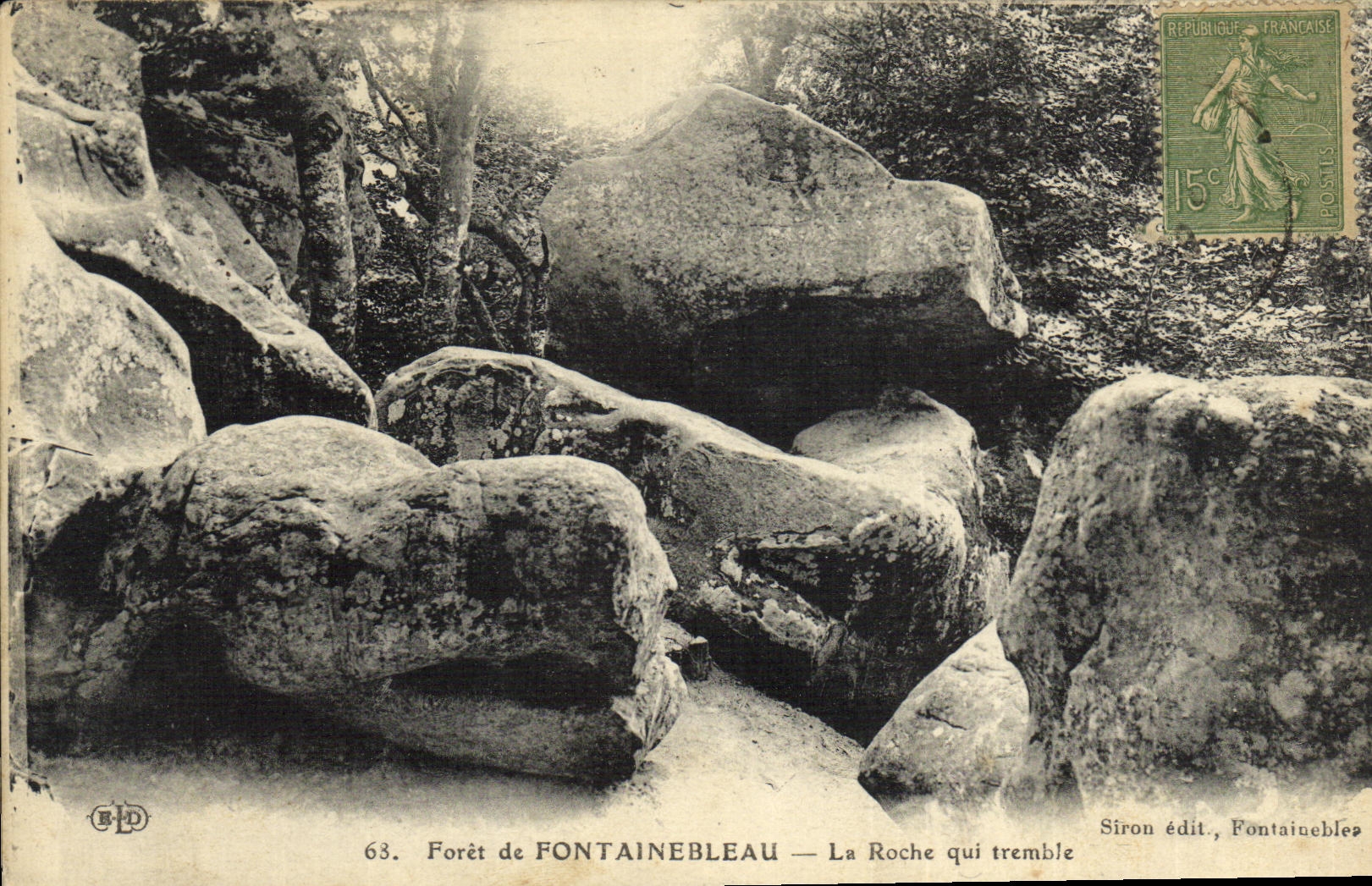 CPA Foret de Fontainebleau La Roche qui tremble