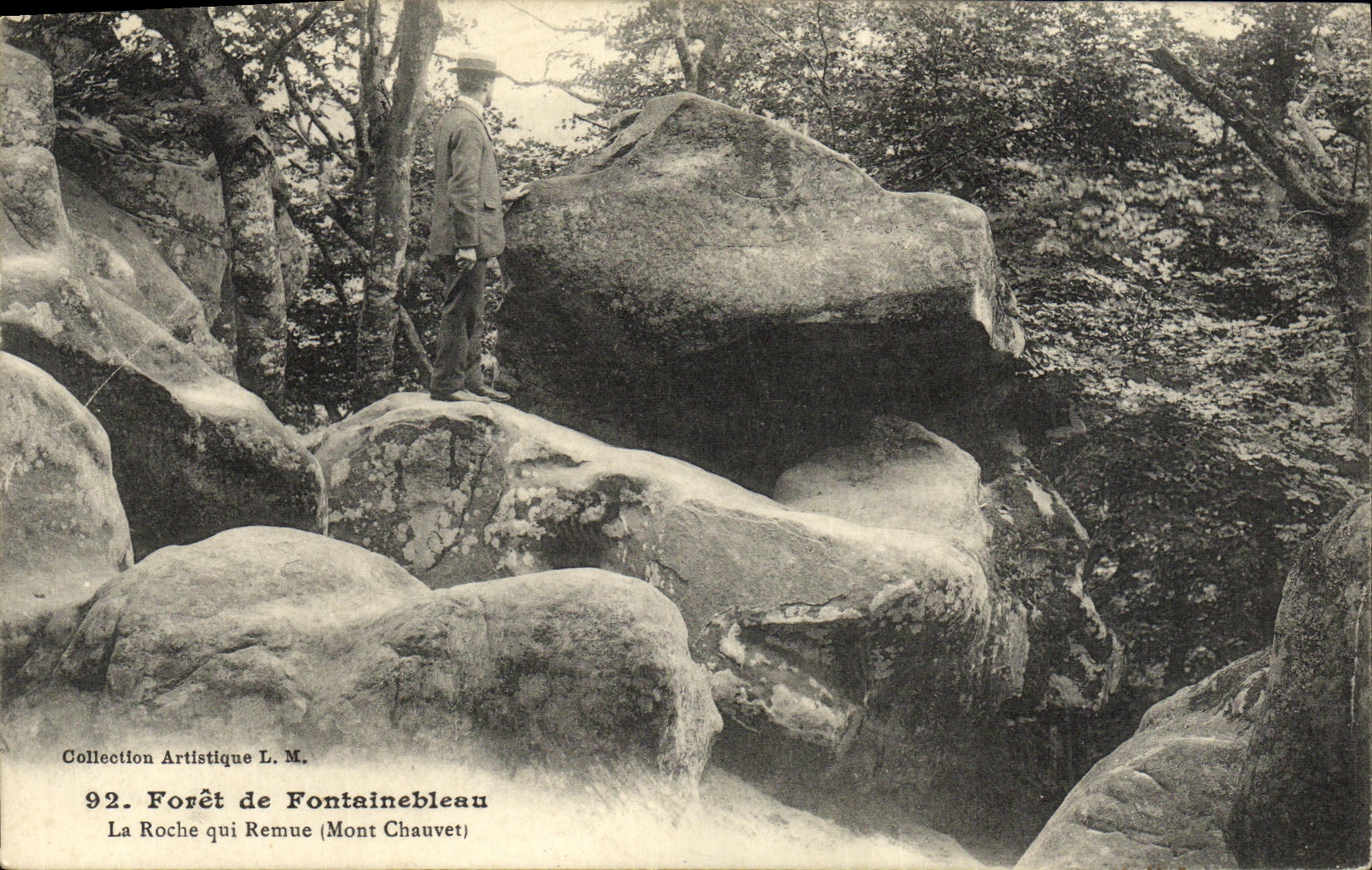 CPA Foret De Fontainebleau La Roche Qui remue Mont Chauvet